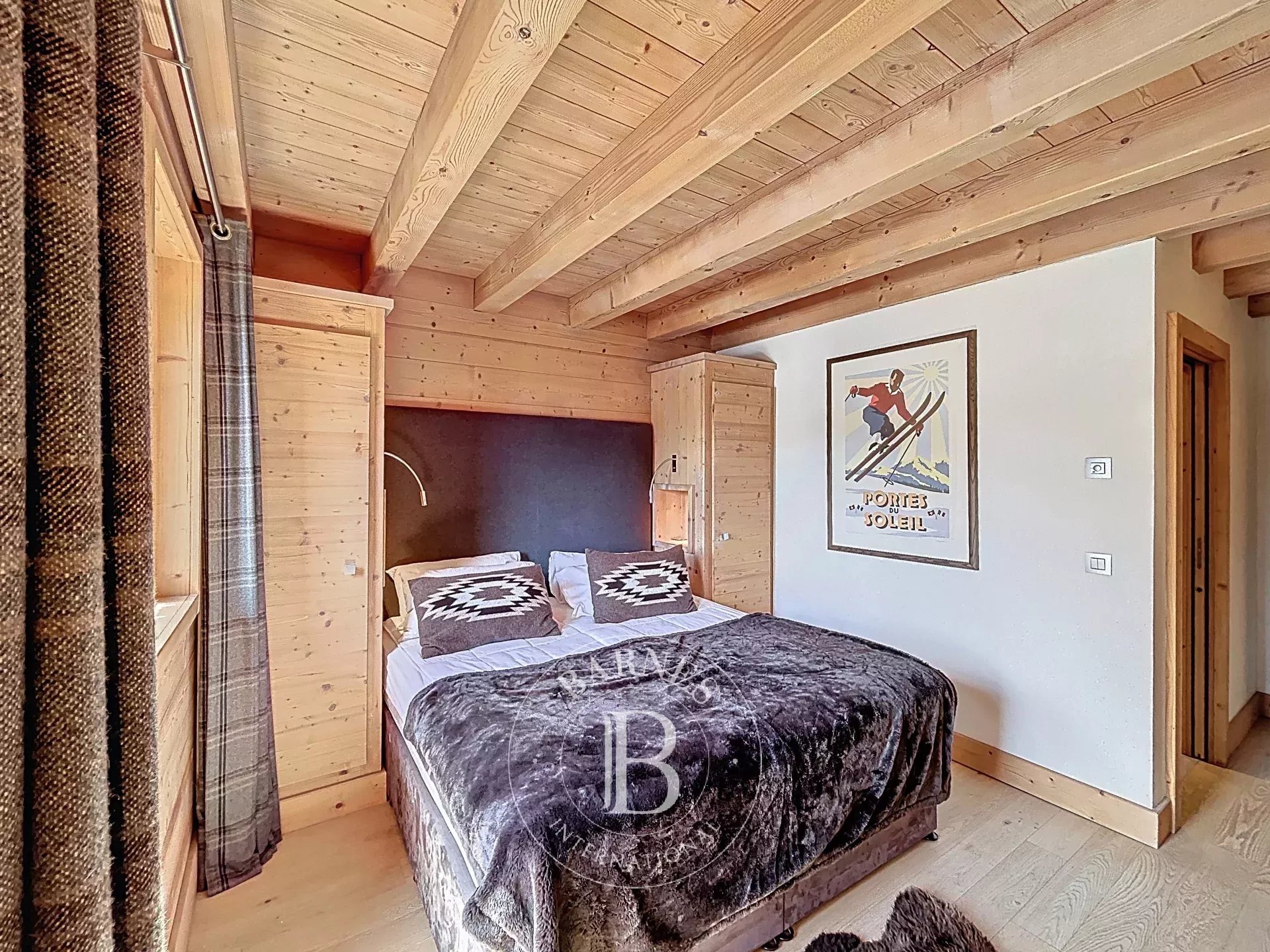 Photo of Penthouse of 325 sqm total surface area - 5 bedrooms on suite - In the center of Les Gets and close to the gondola - Les Gets