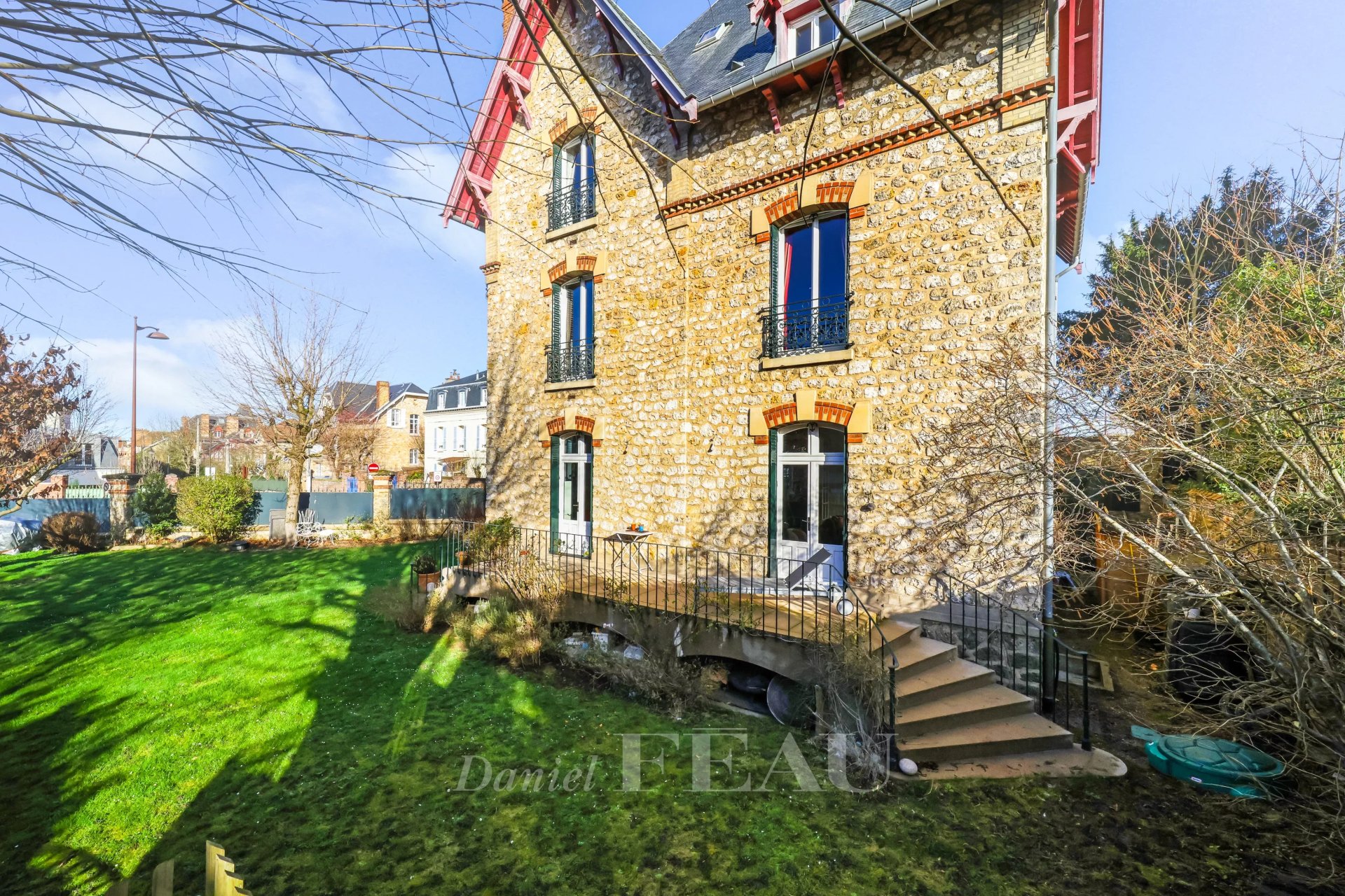 8 Bedroom Villa/Townhouse's Image 17