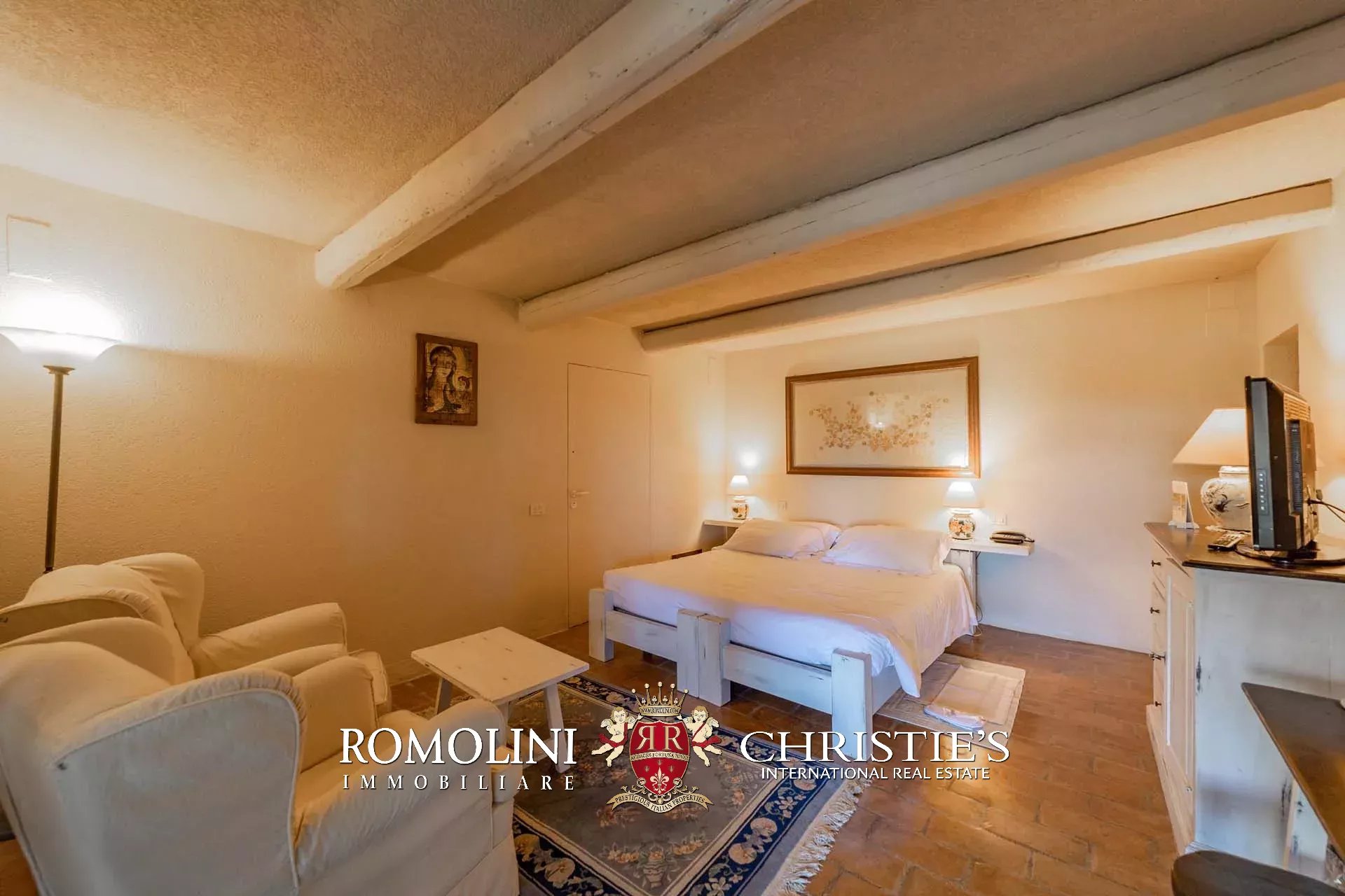 19 Bedroom Villa/Townhouse's Image 27