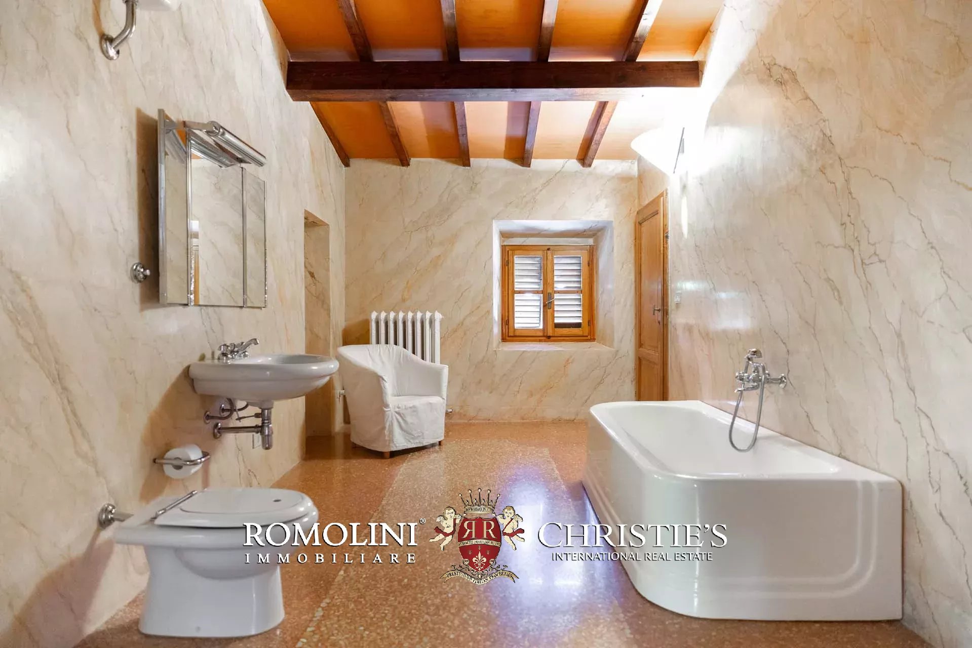 5 Bedroom Villa/Townhouse's Image 34