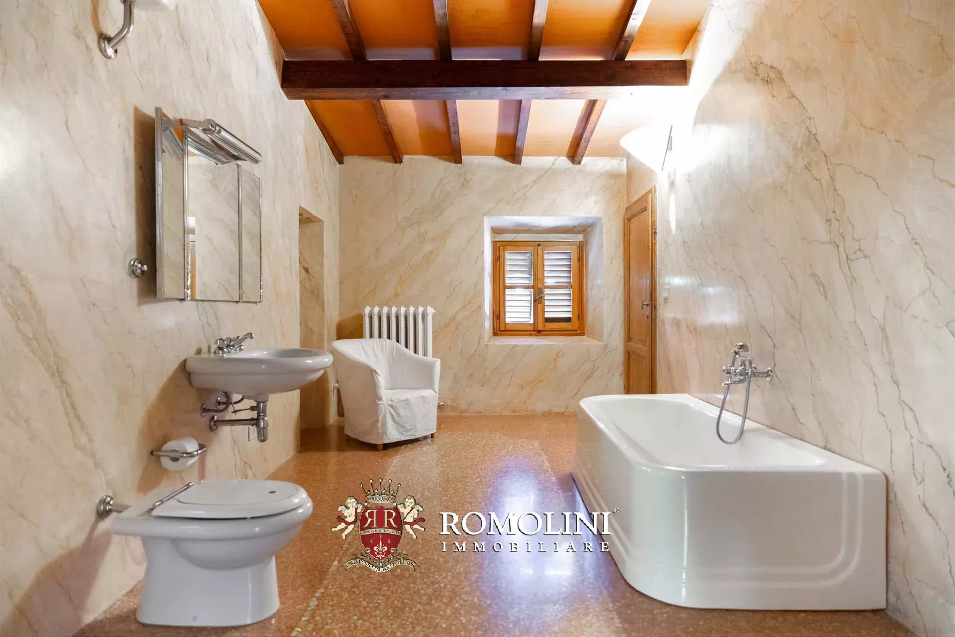 5 Bedroom Villa/Townhouse's Image 34
