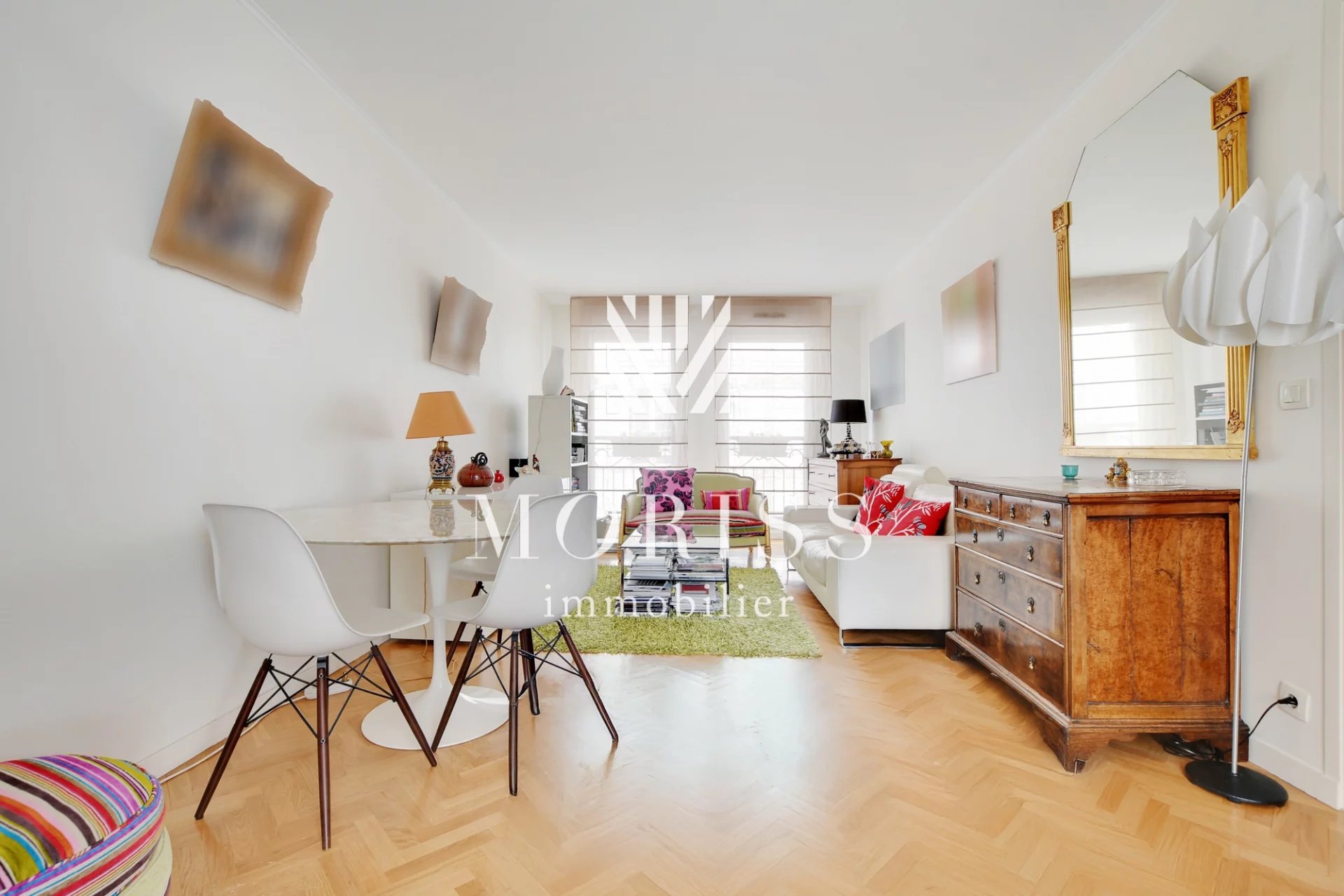 PARIS XVII - BATIGNOLLES - APPARTEMENT 3 PIÈCES 2 CHAMBRES - Image Array