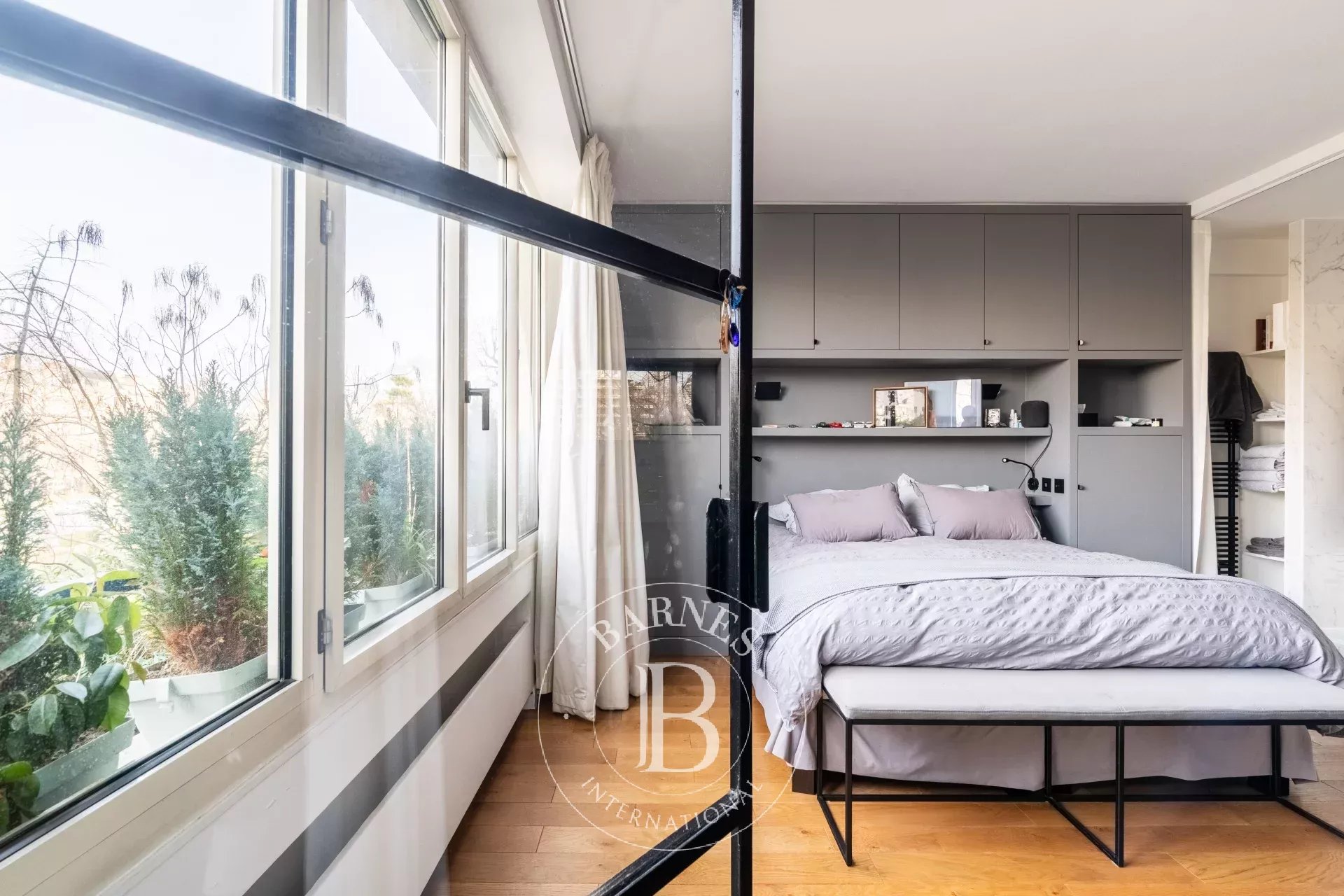 Paris 16- Foch - 2 bedrooms apartment - picture 9