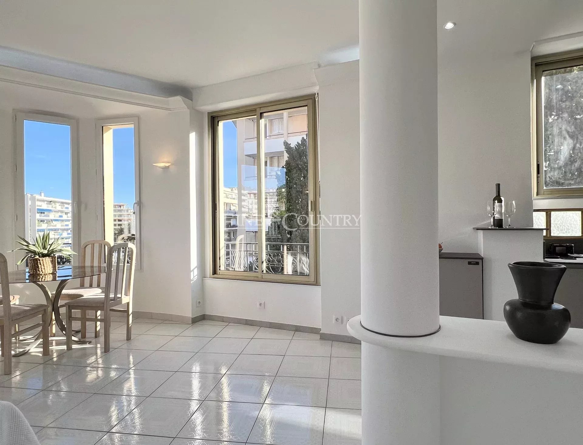 Photo of Cannes Banane, apartment  3 rooms for sale