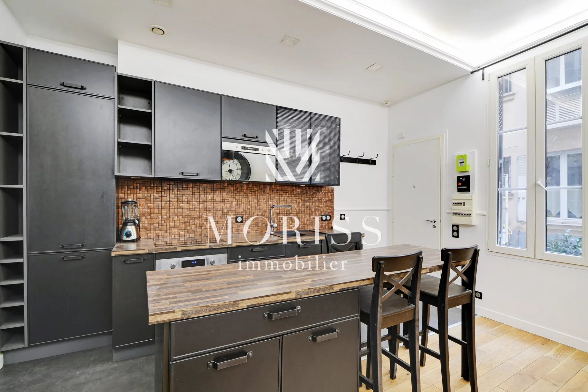 VENTE APPARTEMENT 2PIECES / PASSY / REFAIT A NEUF - Image Array