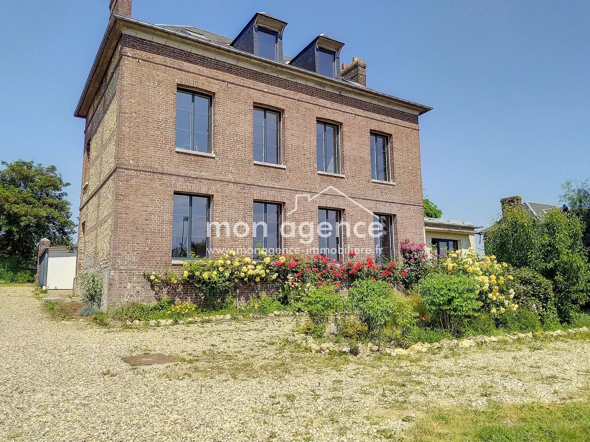 La Neuville-Chant-d'Oisel 76520, maison de maître 10 pièces 247 m²