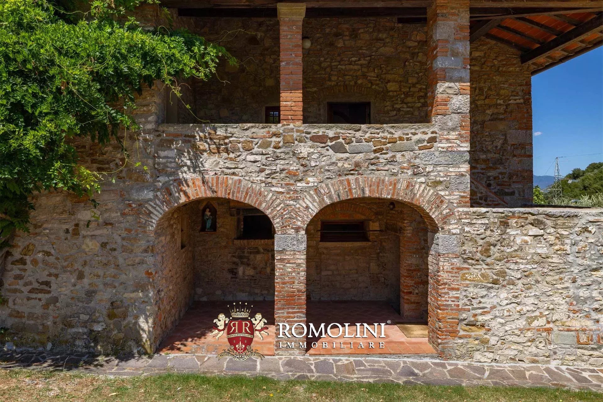 5 Bedroom Villa/Townhouse's Image 12