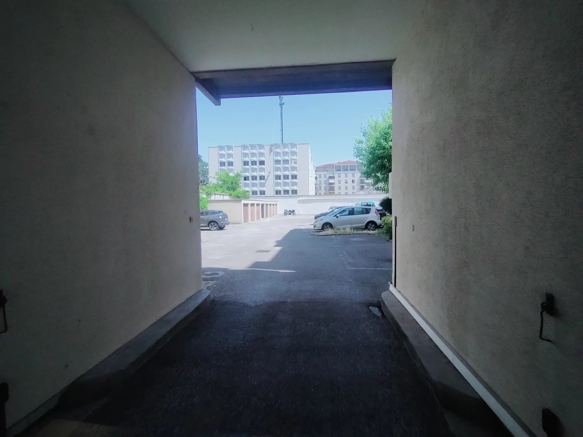 500811 Location Lyon 4ème