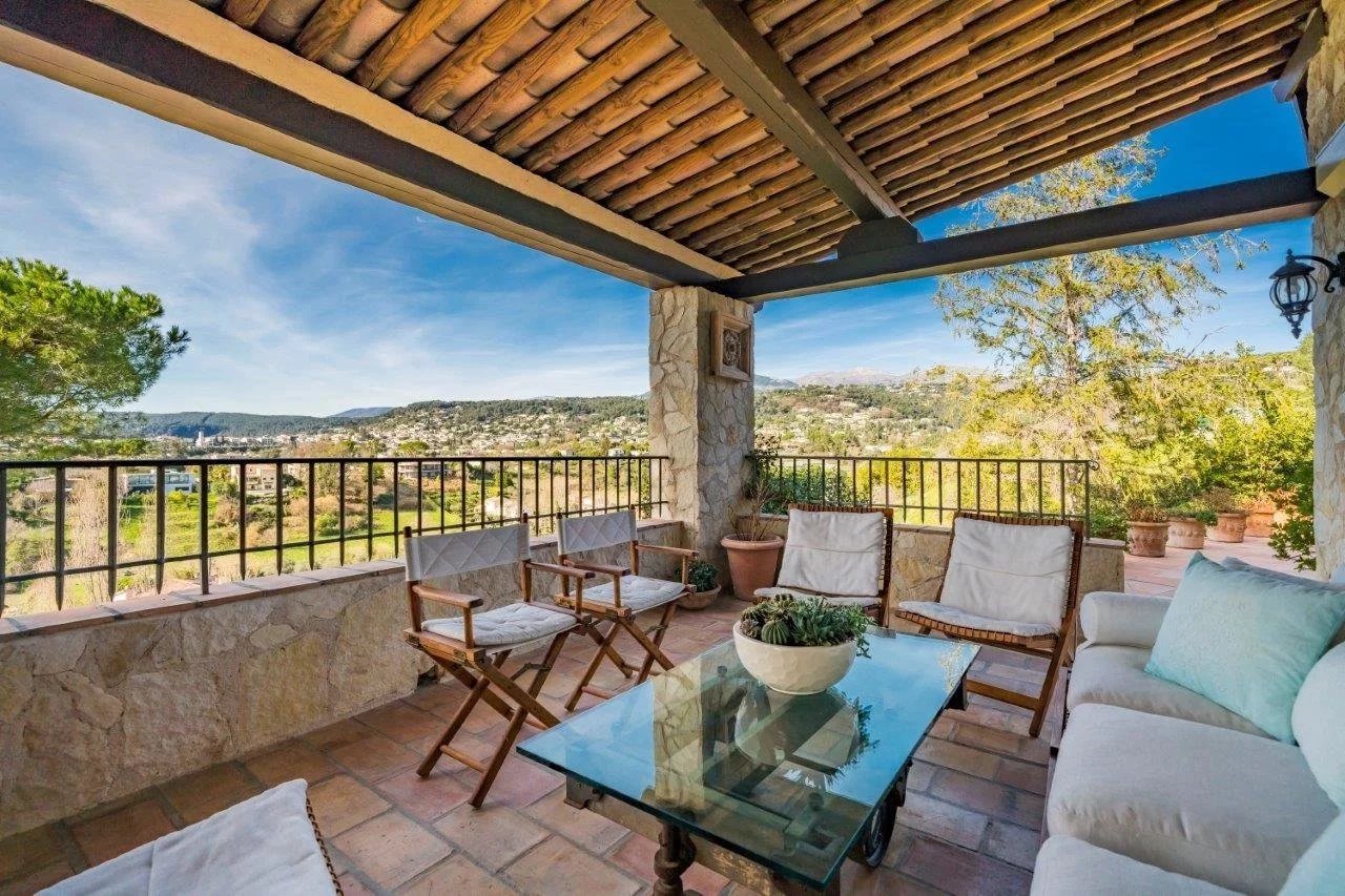 Image of Villa - 6 Bedrooms for Sale in Alpes-Maritimes-Saint-Paul-de-Vence-France, Image 5