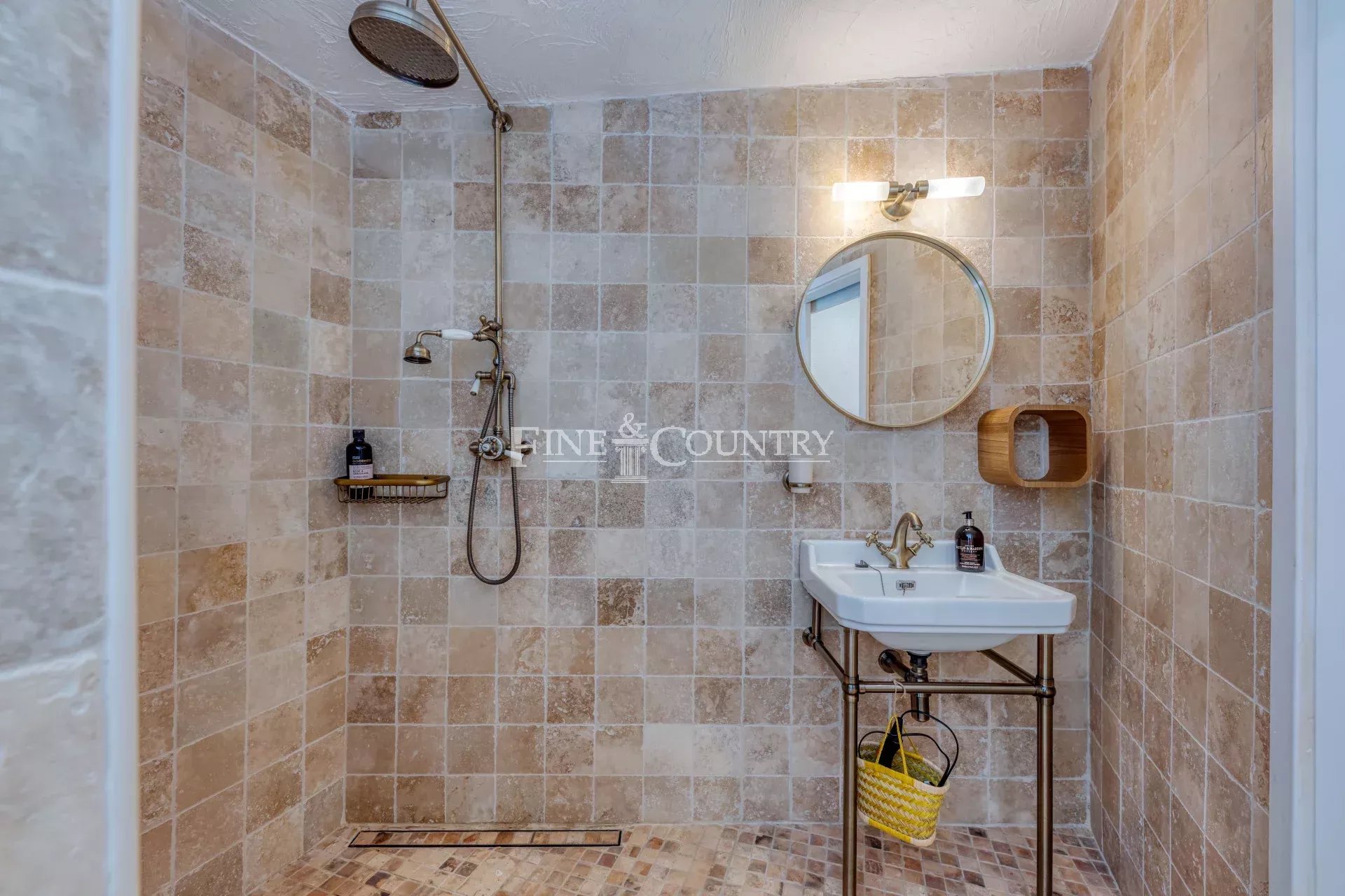 Photo of Villa for sale in Chateauneuf close to Valbonne village