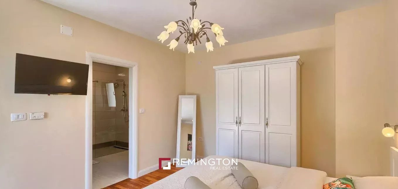 4 Bedroom Villa/Townhouse's Image 21
