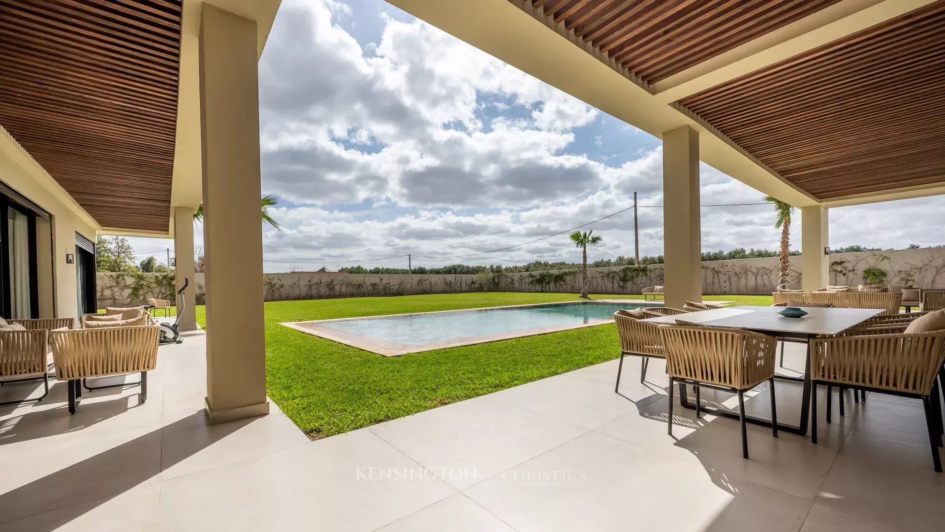 4 Bedroom Villa/Townhouse's Image 25