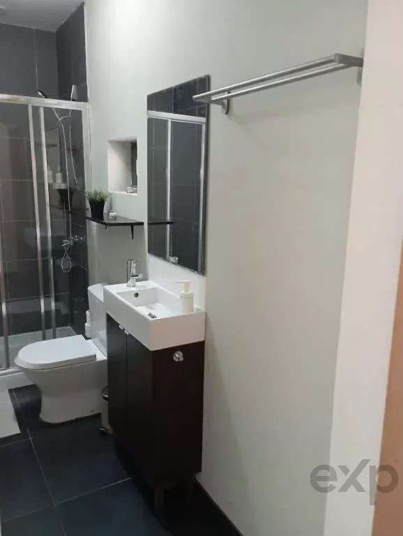 5-Bedroom Villa (2 x 3-Bedroom + 1 x 2-Bedroom Units) 86873882 image 26