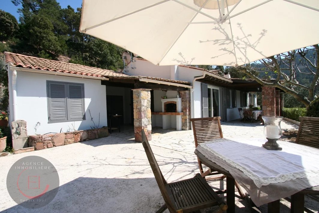 SUPERBE VUE POUR CETTE JOLIE VILLA RENOVEE!