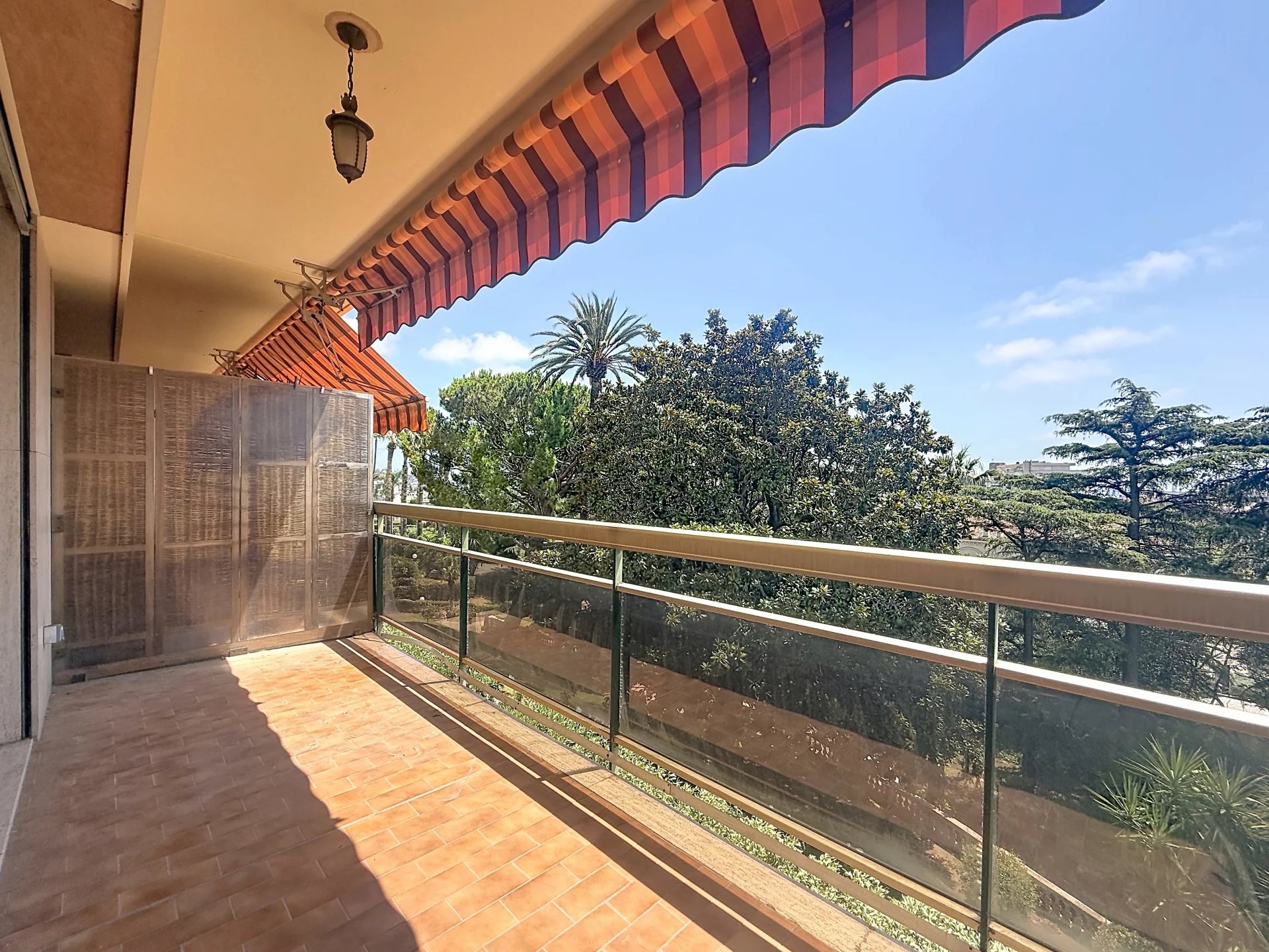 Agence immobilière de AZUR ACT IMMOBILIER