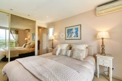 MOUGINS - VILLA WITH PANORAMIC VIEW — photo 6 of 7