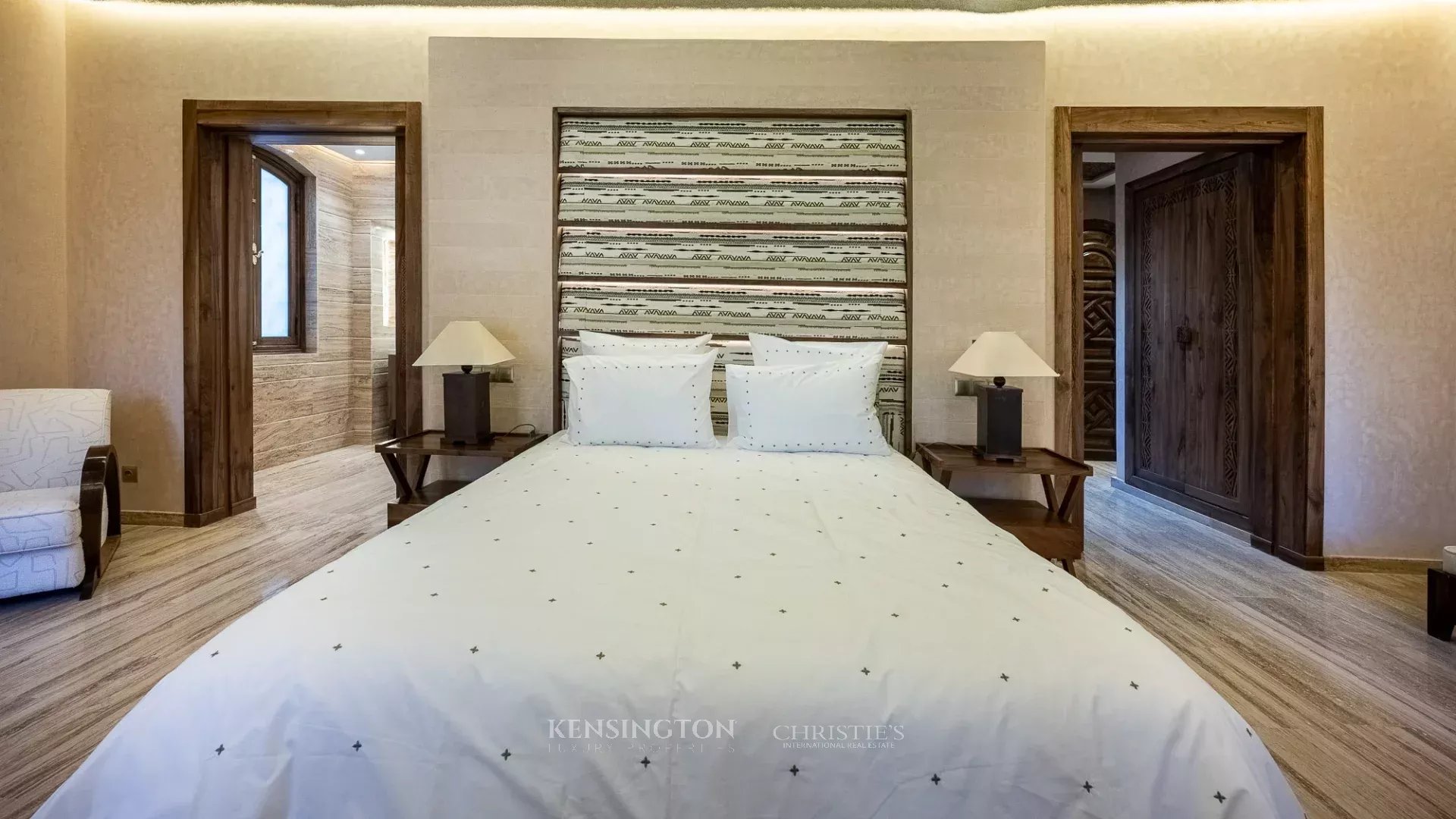 6 Bedroom Villa/Townhouse's Image 19
