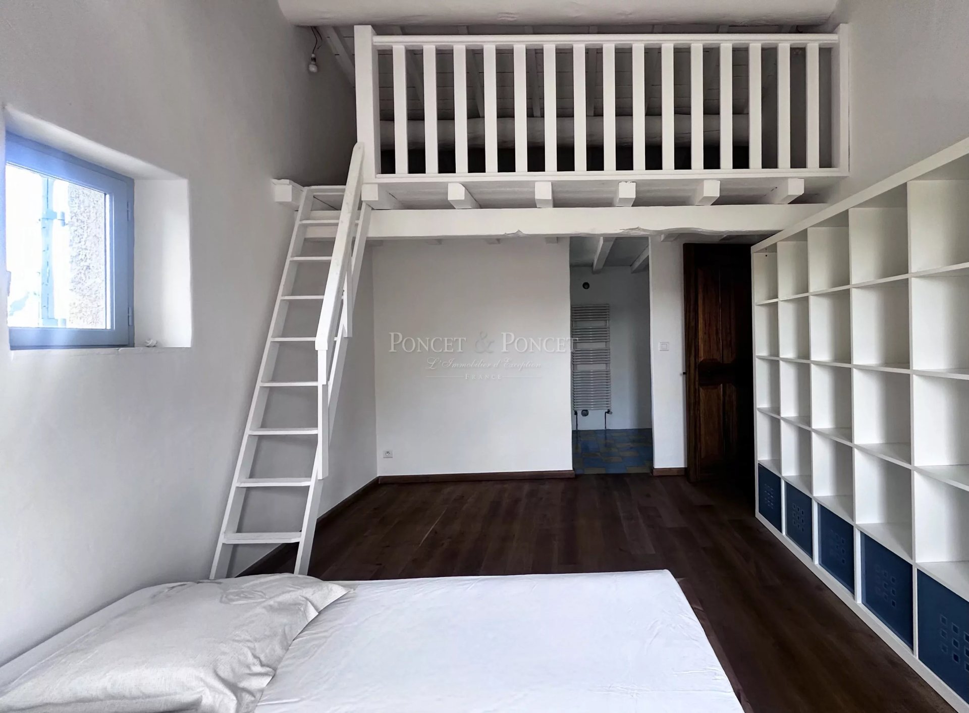 5 Bedroom Villa/Townhouse's Image 17