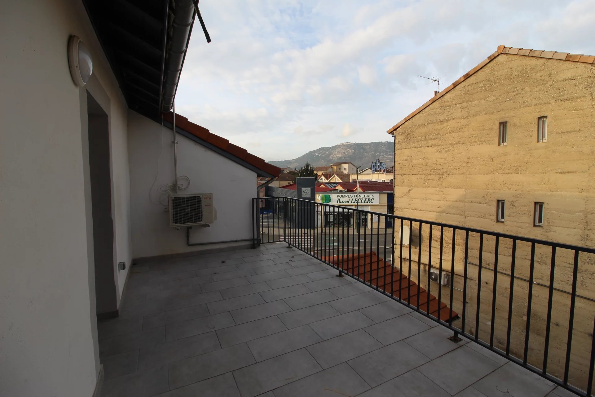 Appartement T2 - 70 m² - Guilherand Granges