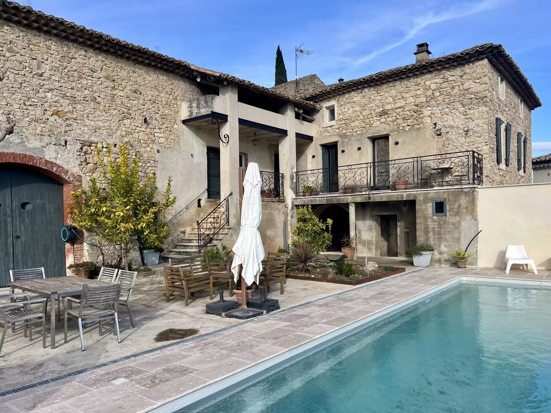8 Bedroom Vineyard's Image 13