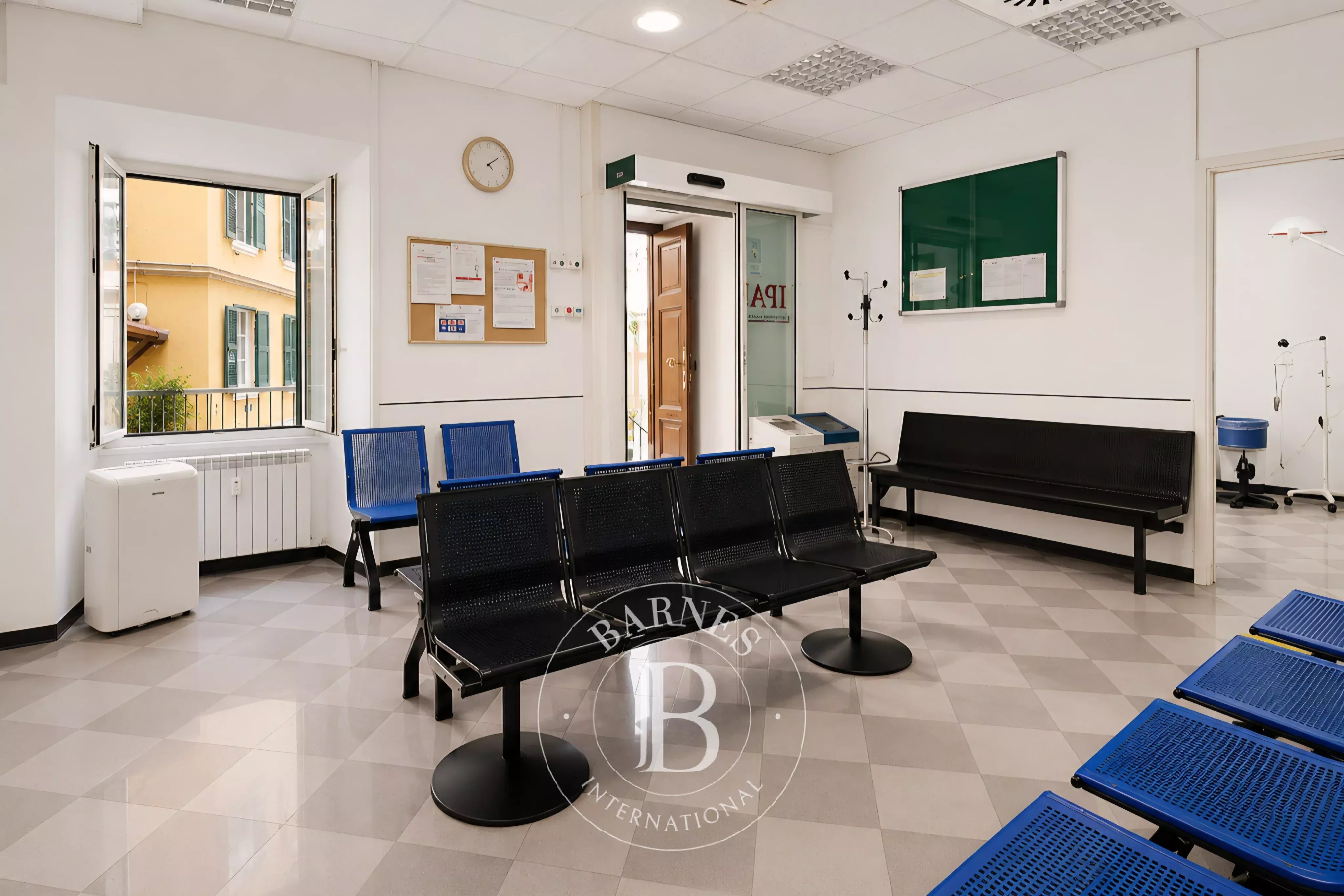 Roma  - Bureaux 13 Pi&egrave;ces - picture 11