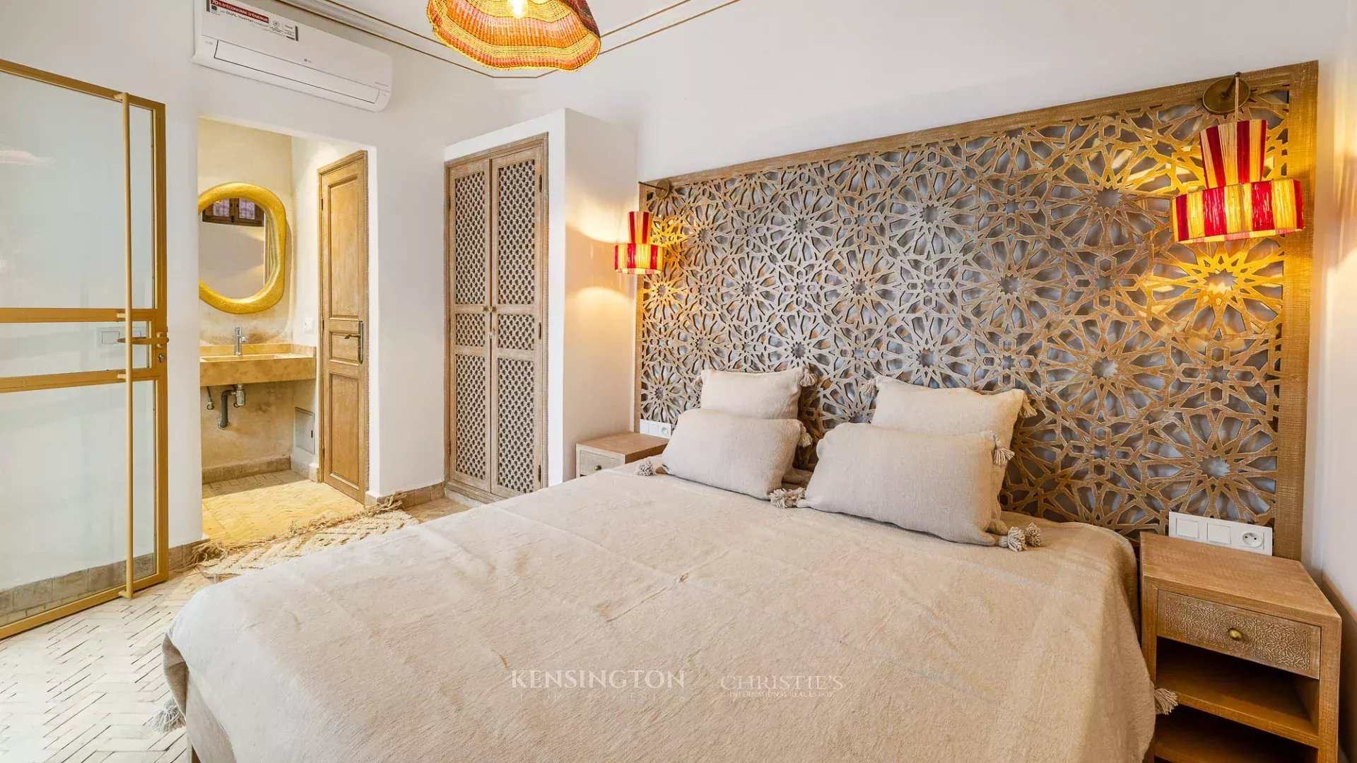 5 Bedroom Villa/Townhouse's Image 34