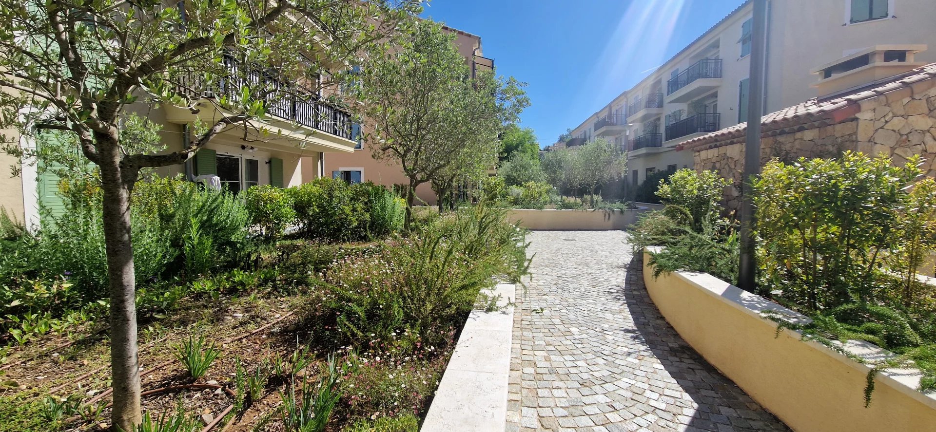Agence immobilière de 