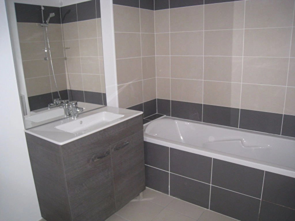 481302 Location Saint-Priest