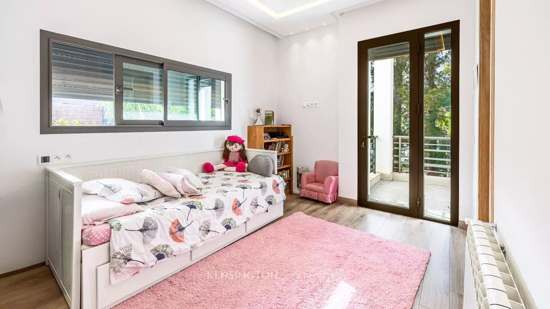 8 Bedroom Villa/Townhouse's Image 38