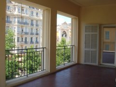 2-Bedroom Apartment in Nice — photo 1 of 7