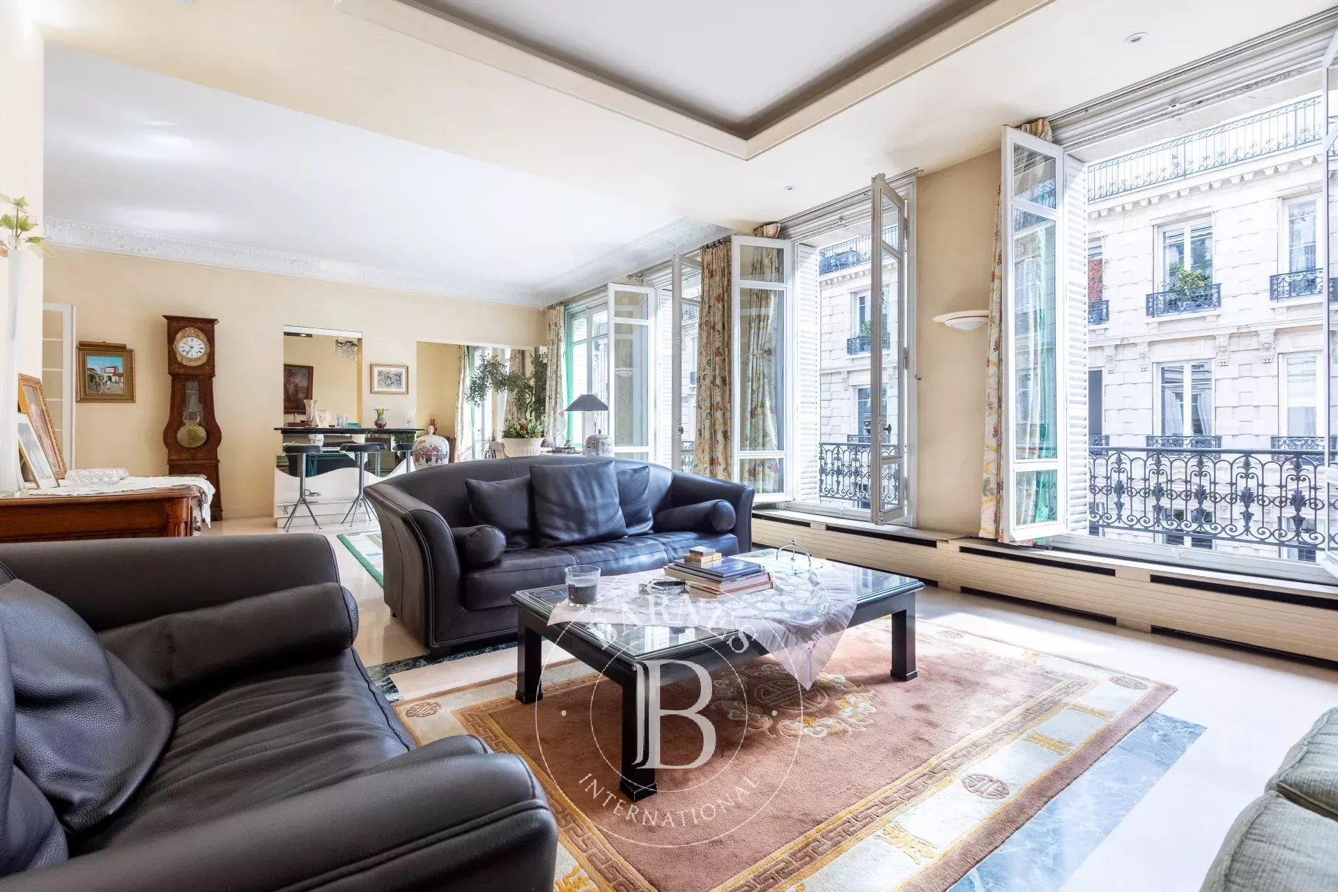 Daire Paris 8ème - picture 4