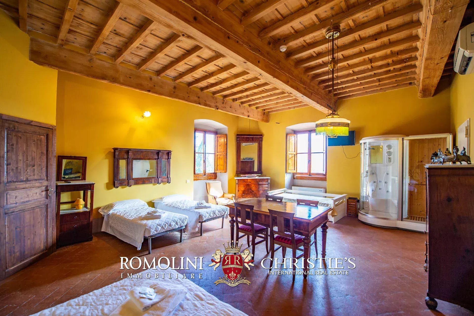 22 Bedroom Villa/Townhouse's Image 37