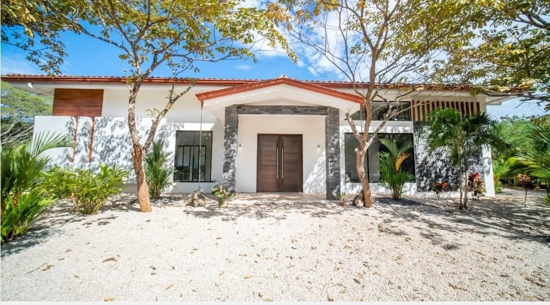 Belle Villa de Luxe de 3 Chambres au Cœur de Tamarindo