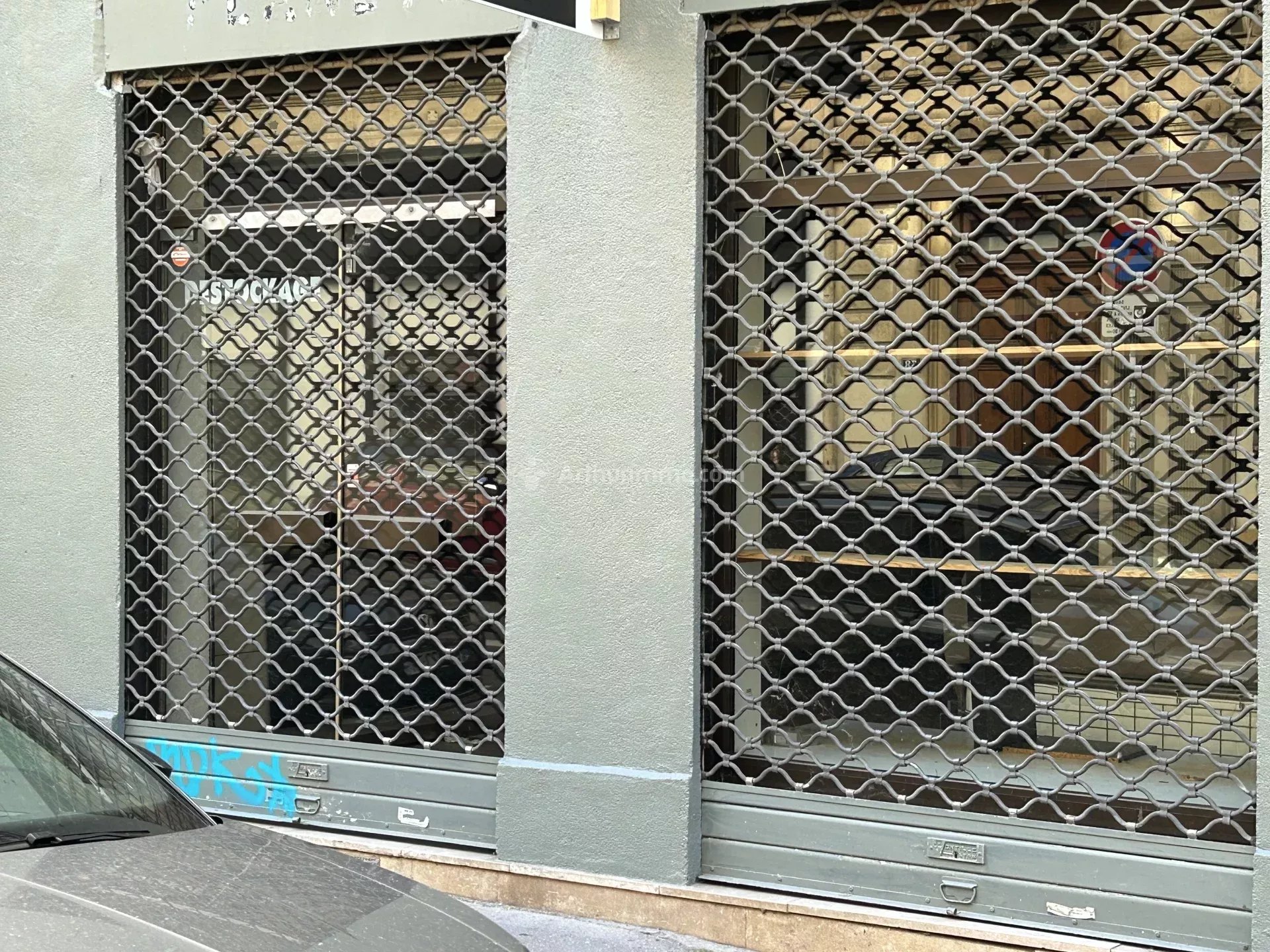 A VENDRE-LOCAL COMMERCIAL LYON 6-196m² - Photo 3