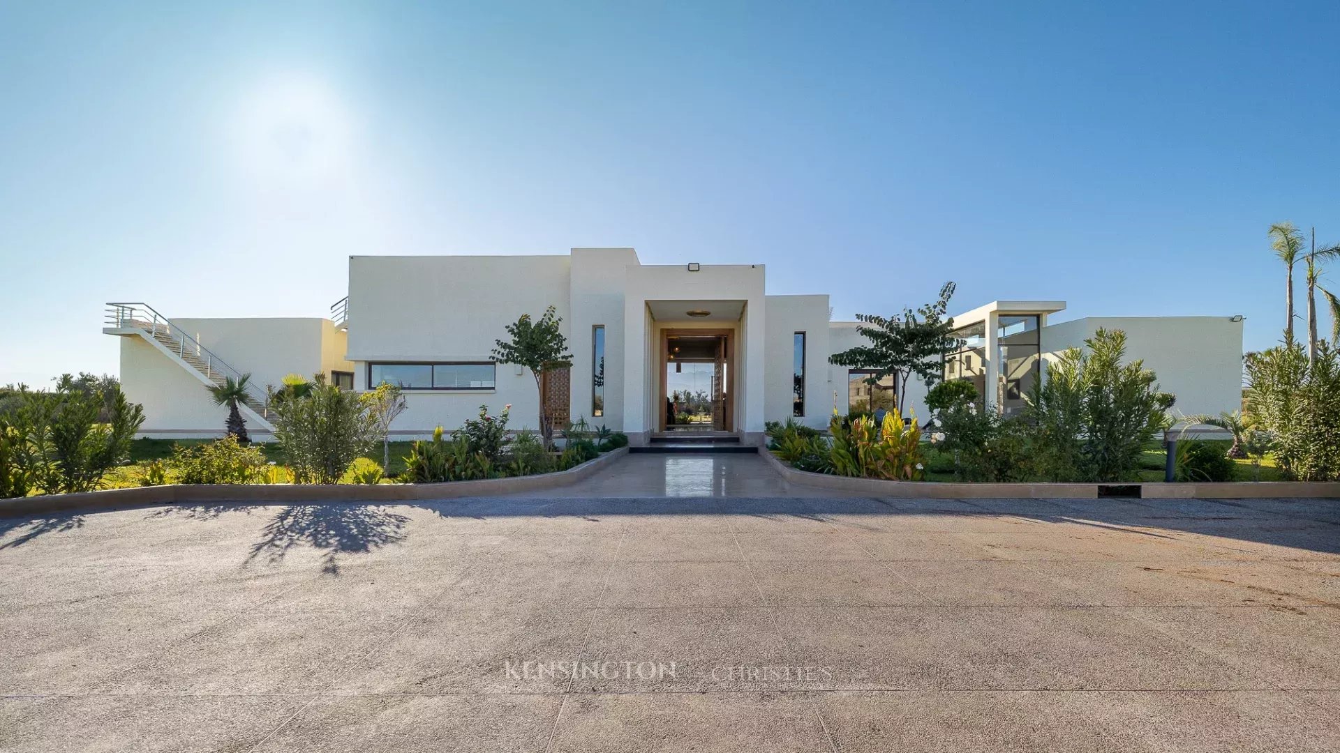 5 Bedroom Villa/Townhouse's Image 4