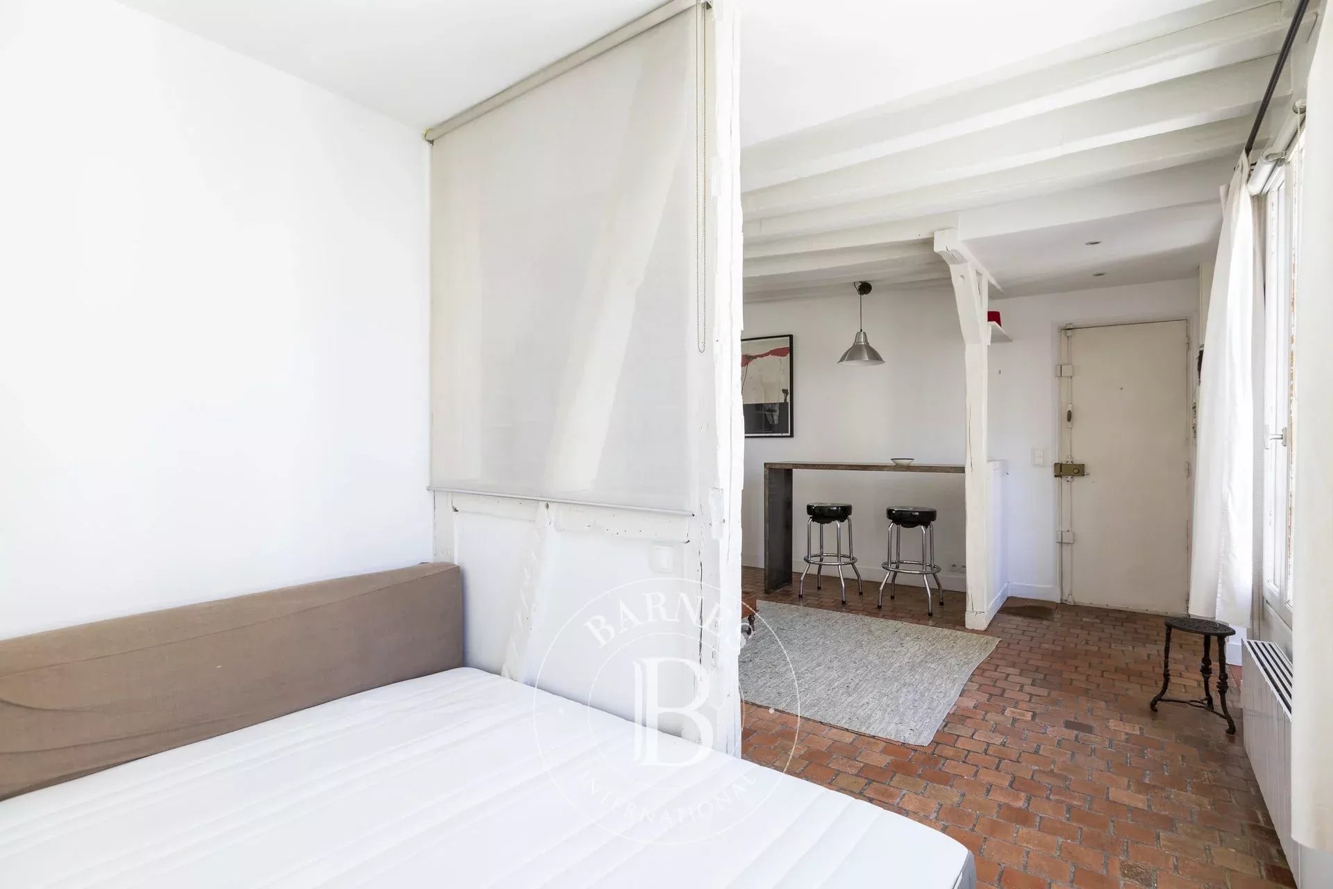 Daire Paris 3ème - picture 8