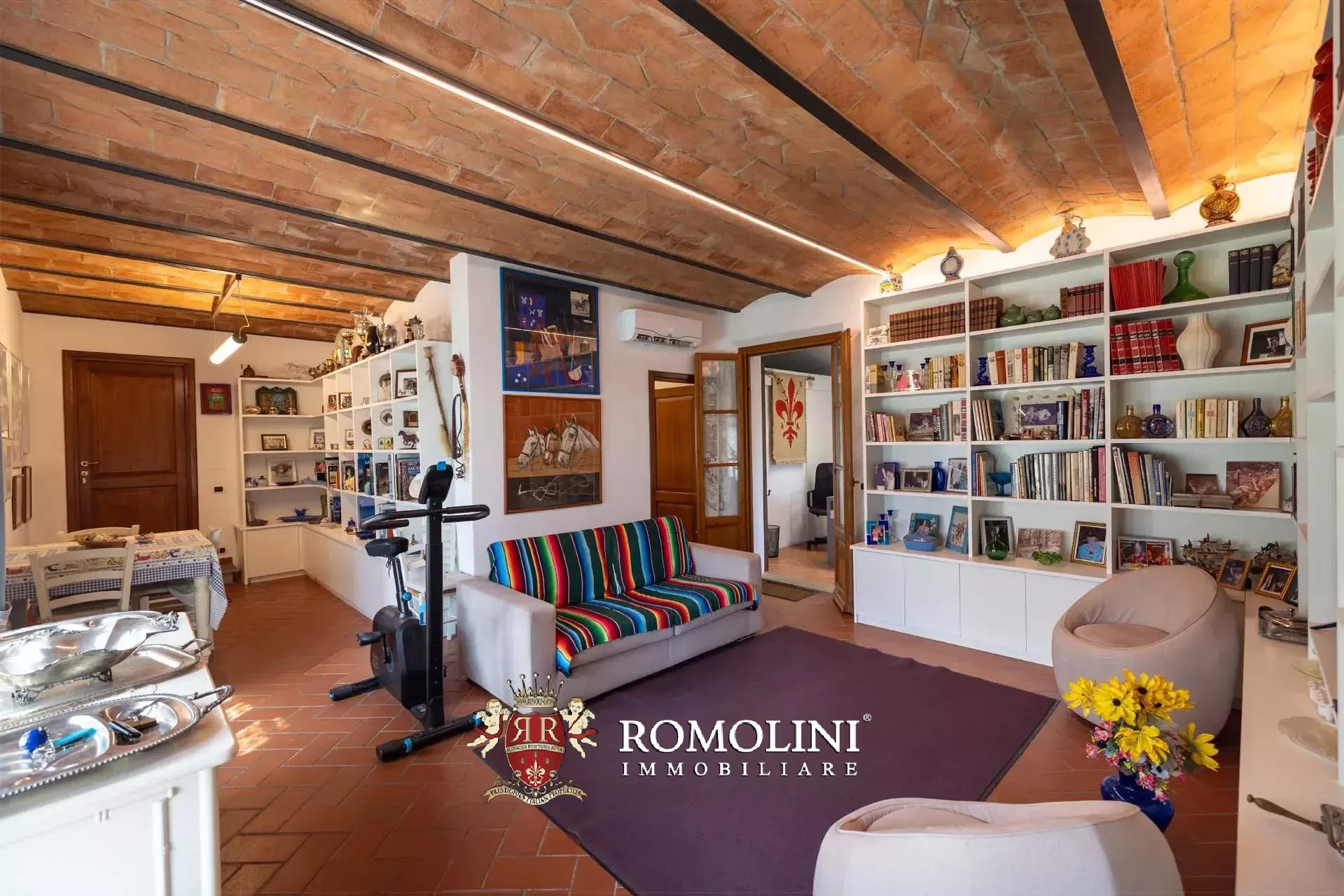 19 Bedroom Villa/Townhouse's Image 77