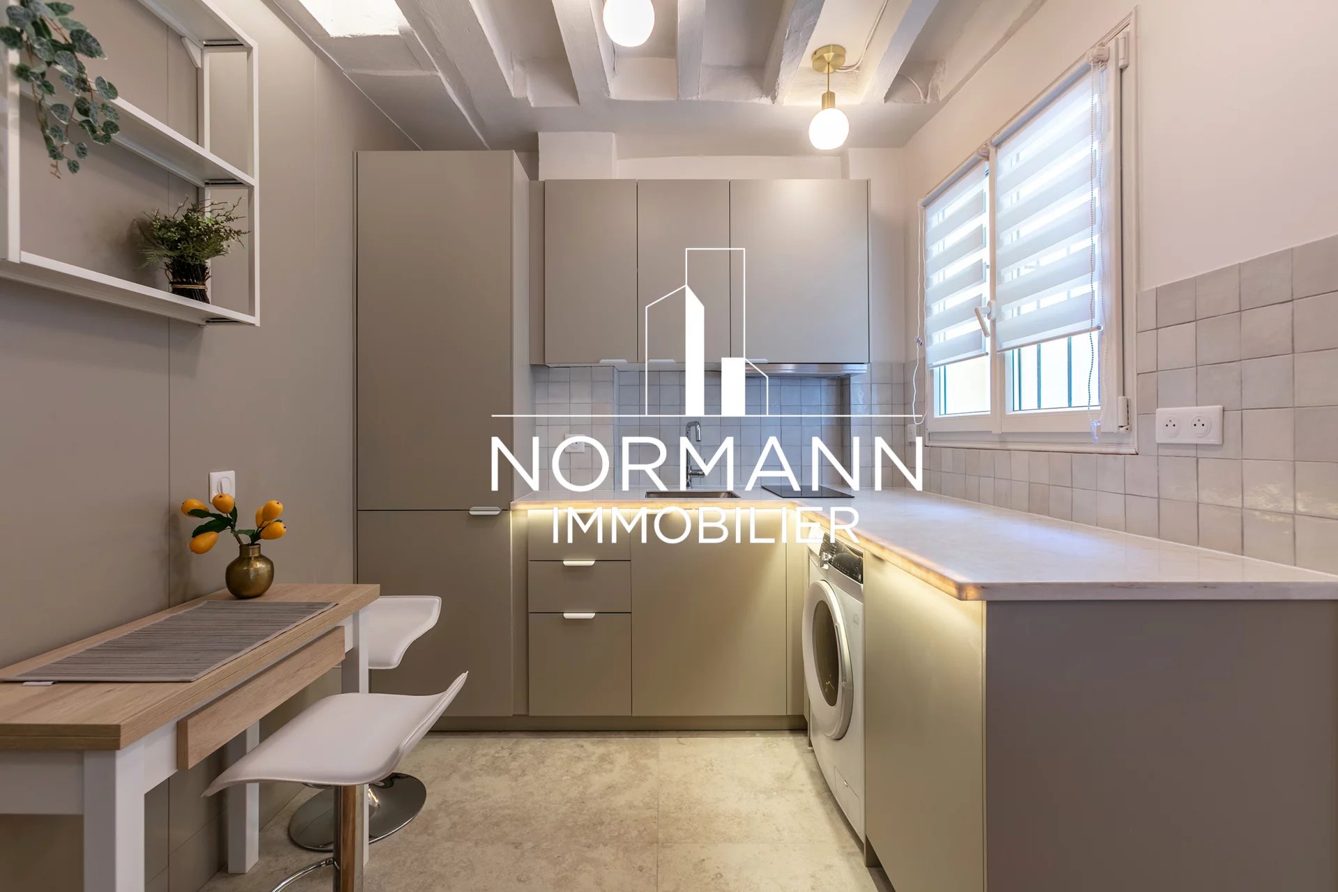 PARIS 3 - ENFANTS ROUGES - 2 PIECES - 1 CHAMBRE