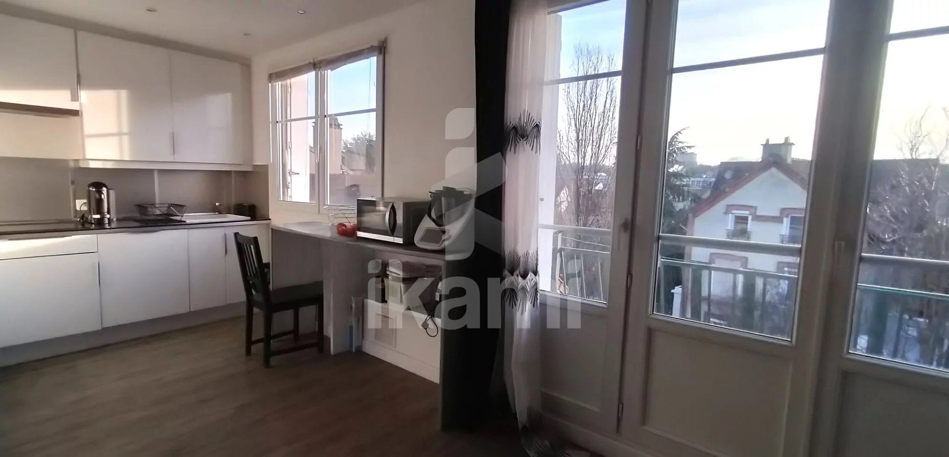 Appartement avec balcon, cave et box à Noisy-Le-Sec