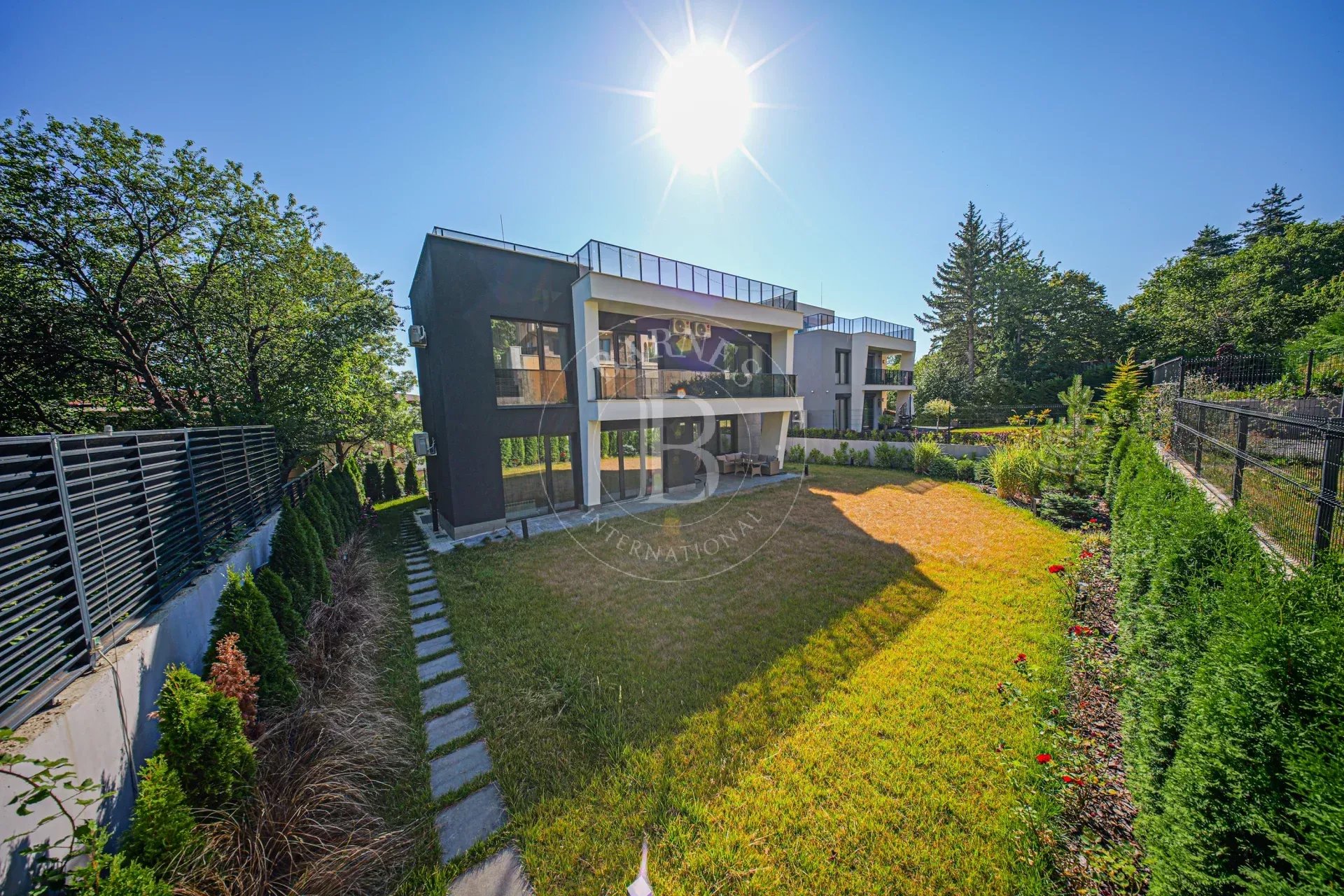 Maison Sofia  -  ref 86896052 (picture 2)
