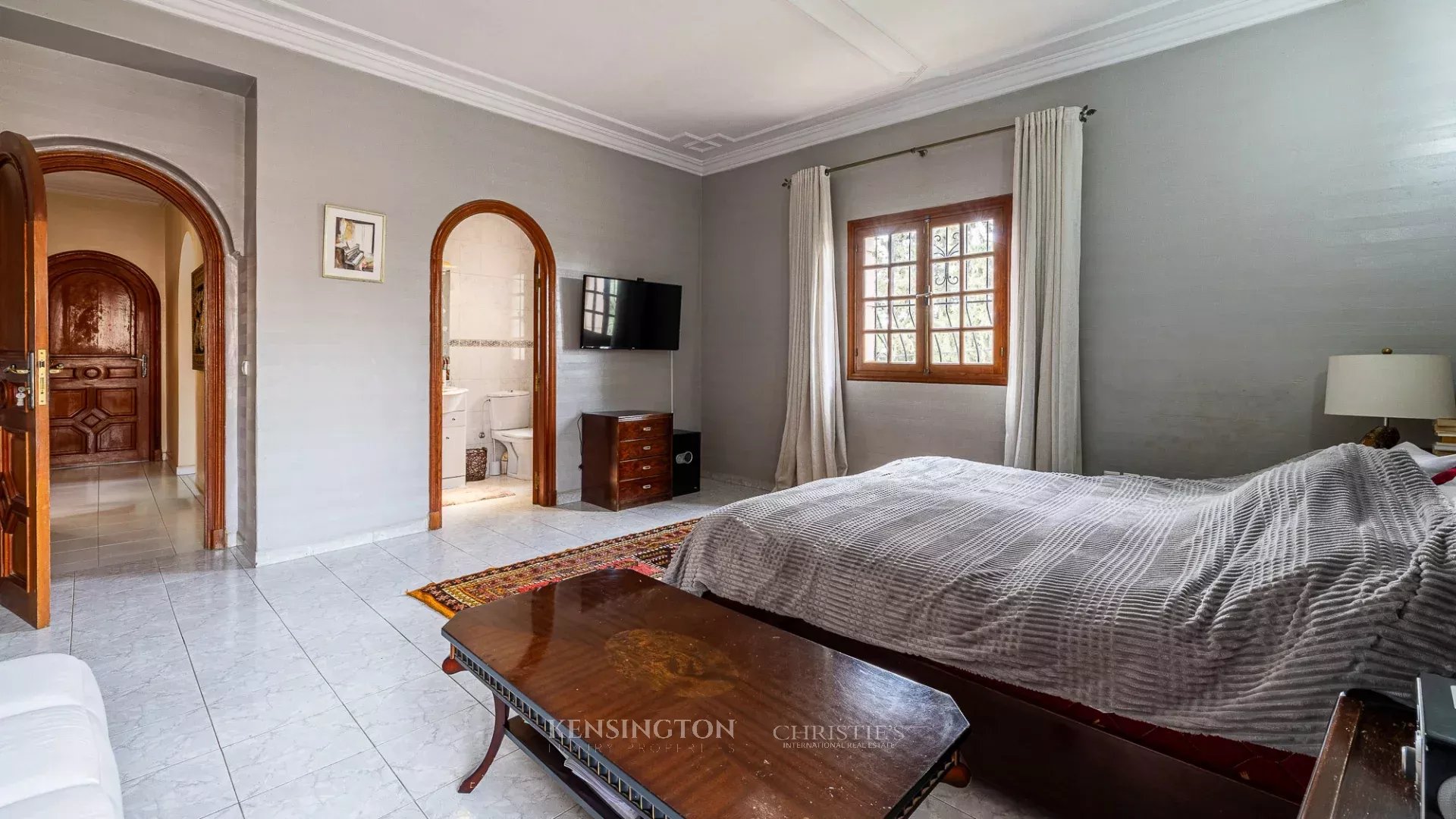9 Bedroom Villa/Townhouse's Image 18
