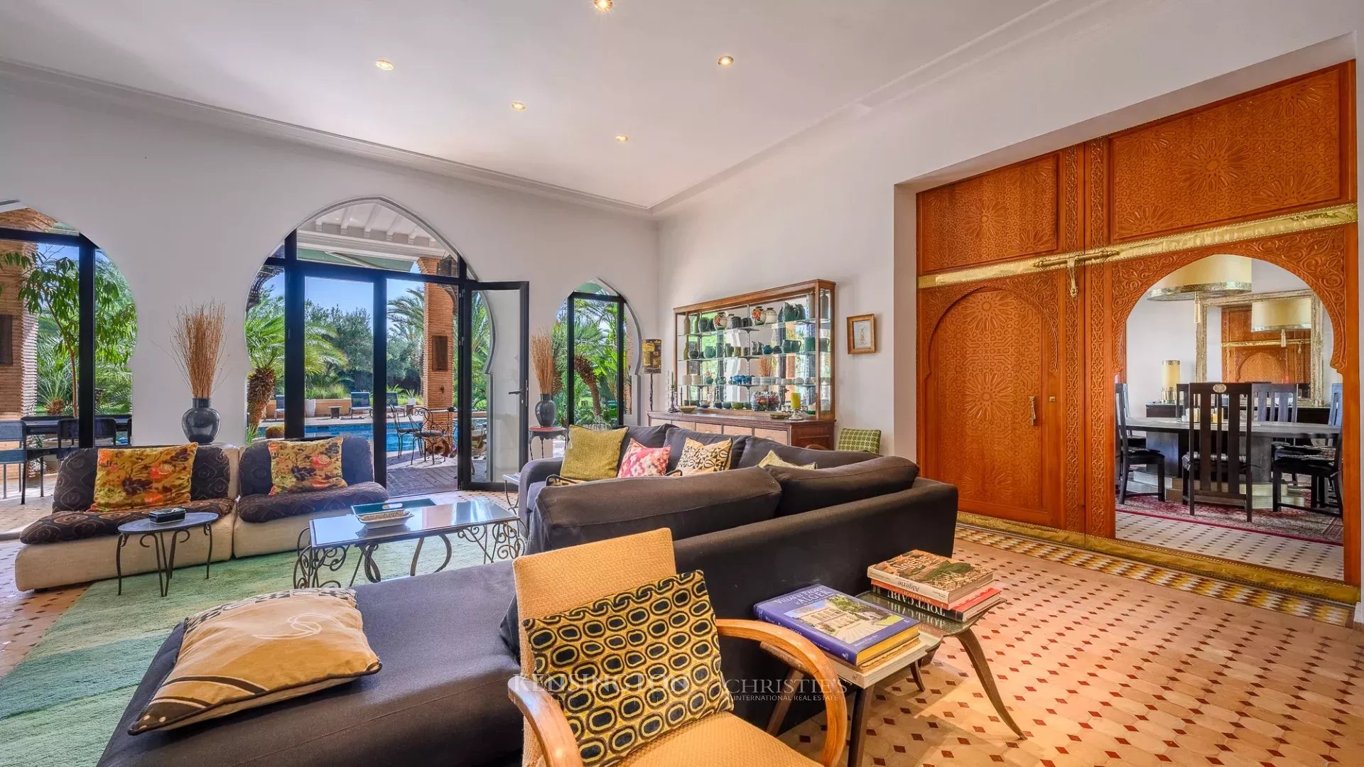 5 Bedroom Villa/Townhouse's Image 12