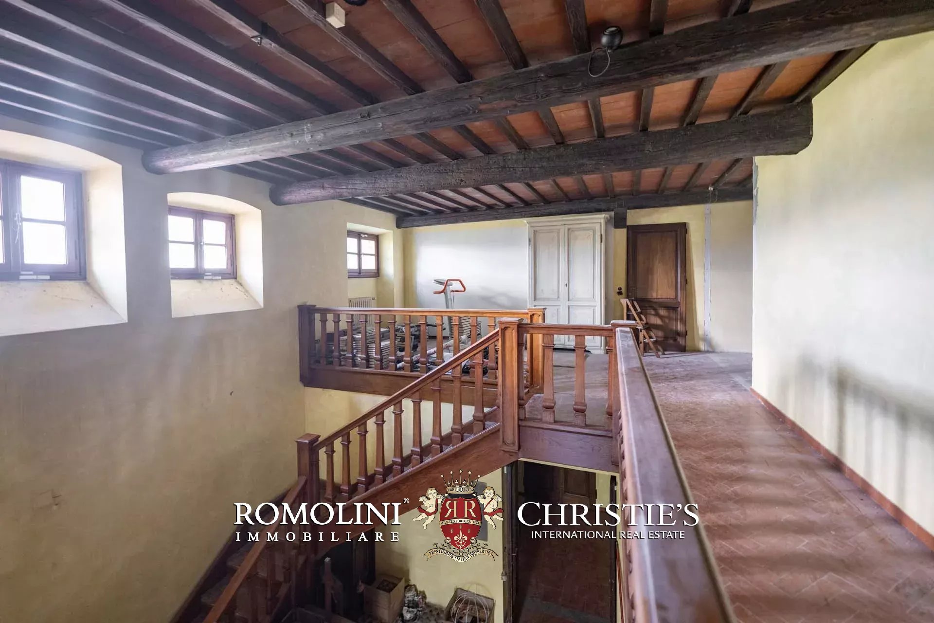 8 Bedroom Villa/Townhouse's Image 23