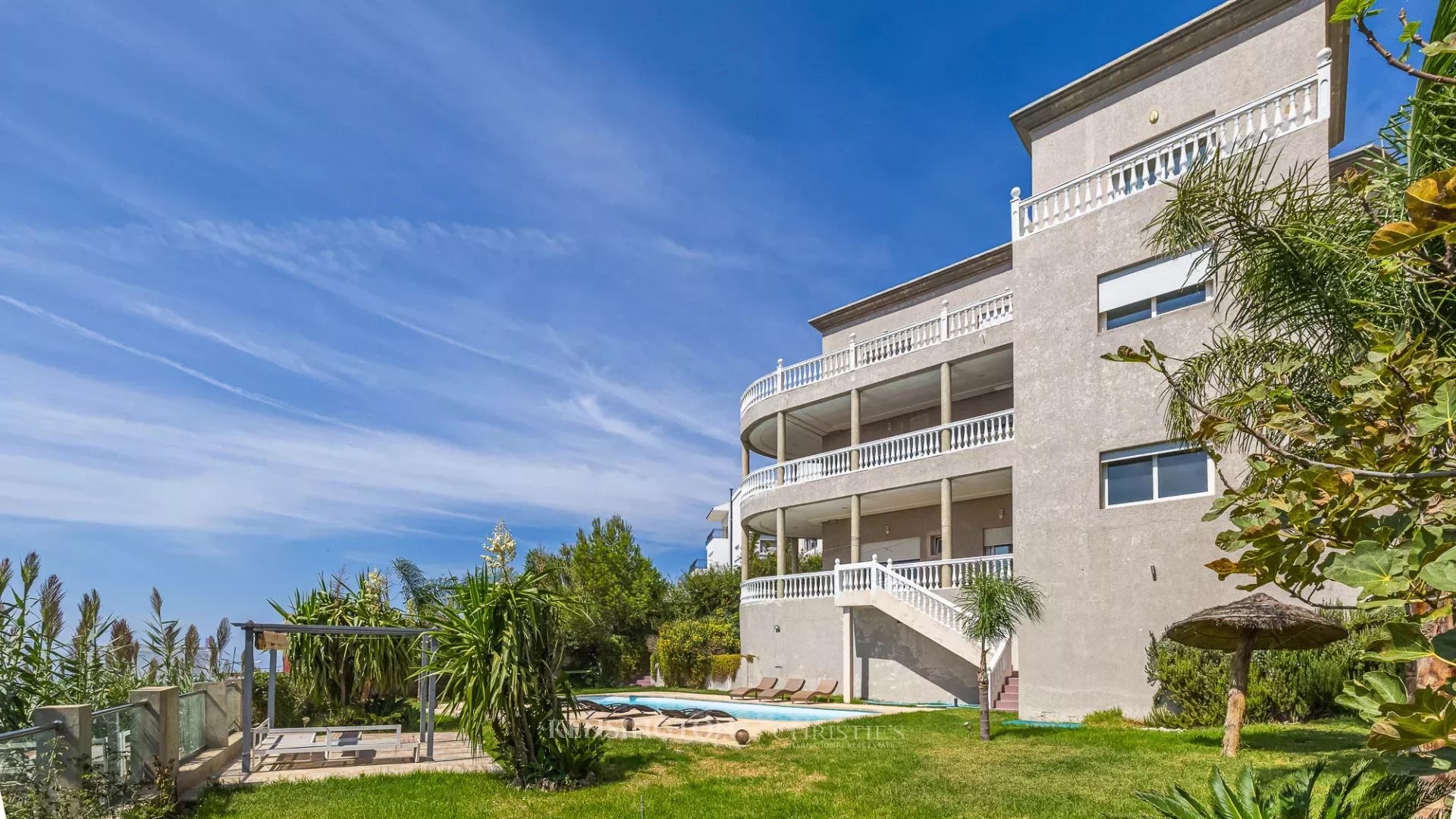 7 Bedroom Villa/Townhouse's Image 39