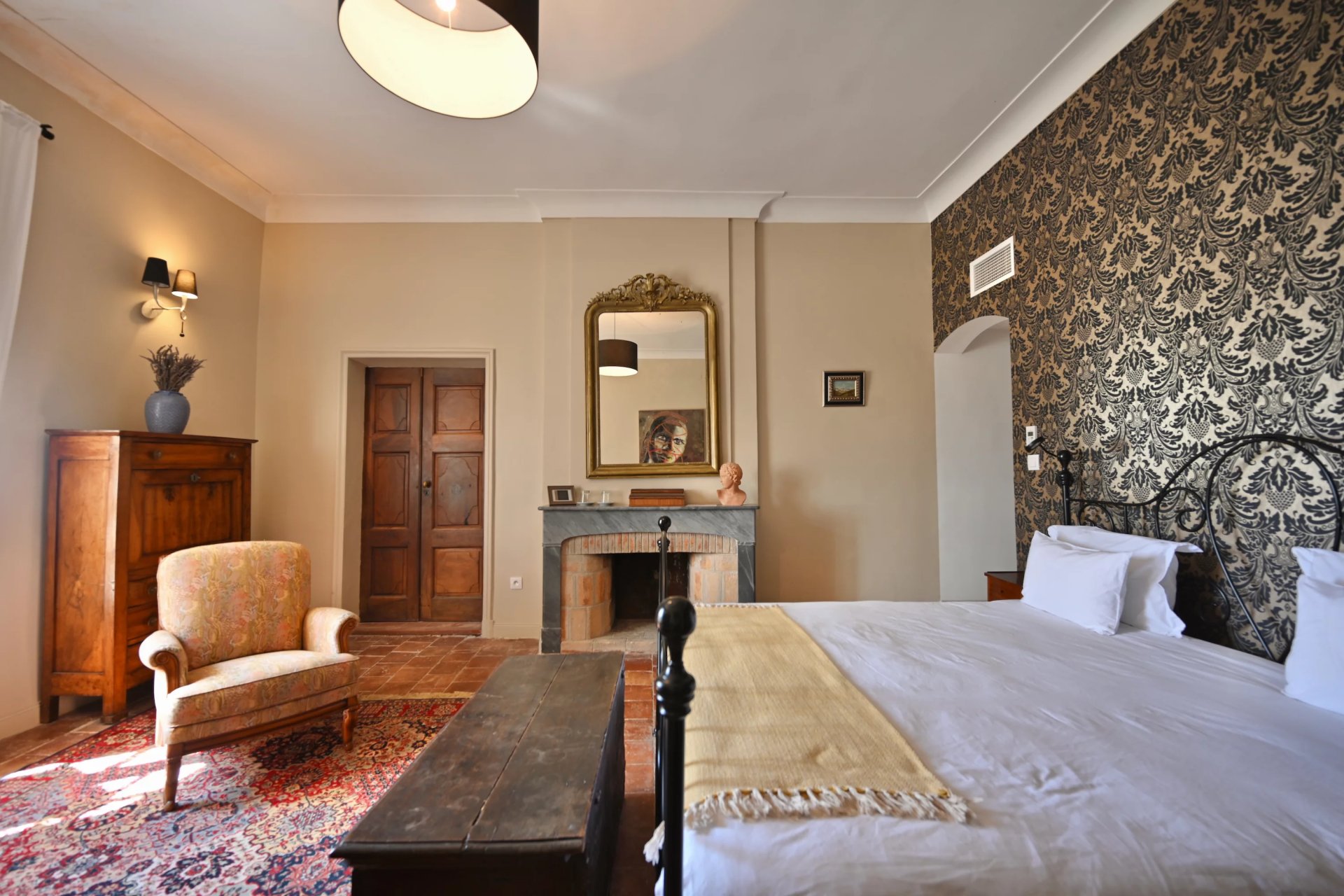 9 Bedroom Chateau's Image 17