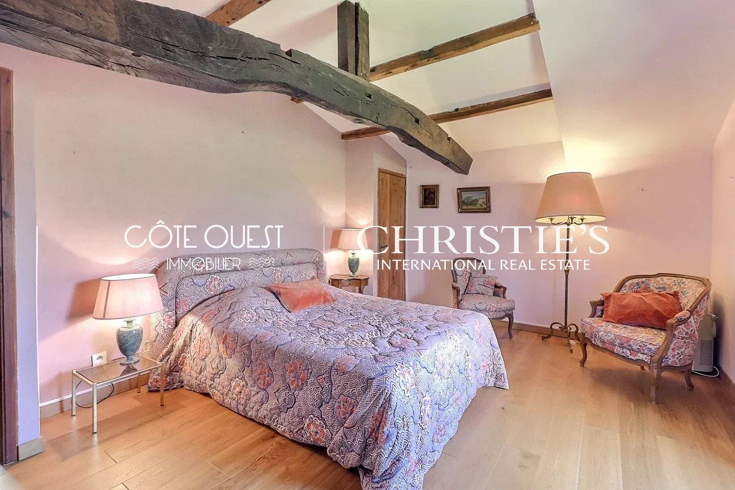 9 Bedroom Villa/Townhouse's Image 14