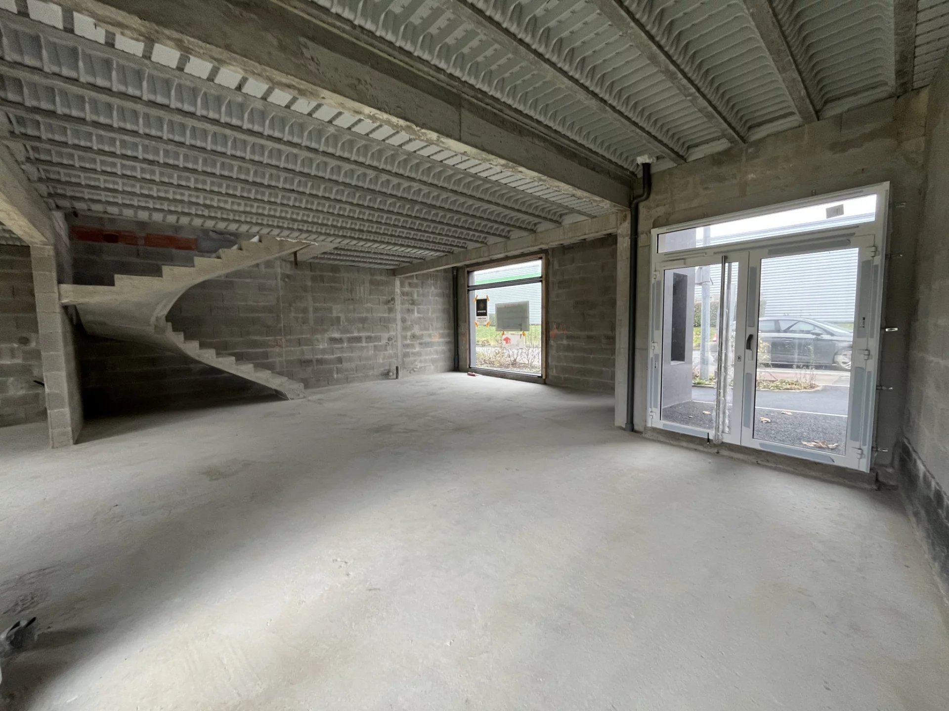Local / bureaux 144 m2 ZAC