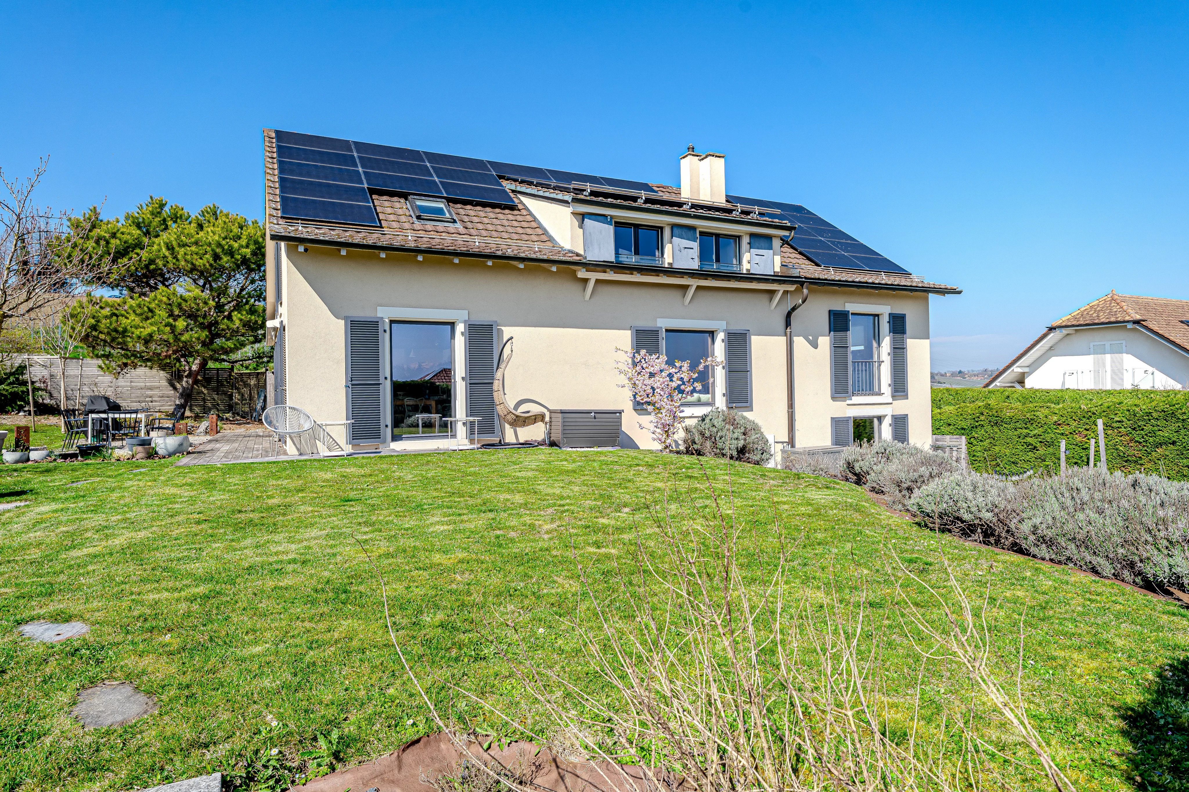Villa individuelle avec vue panoramique sur le lac Léman