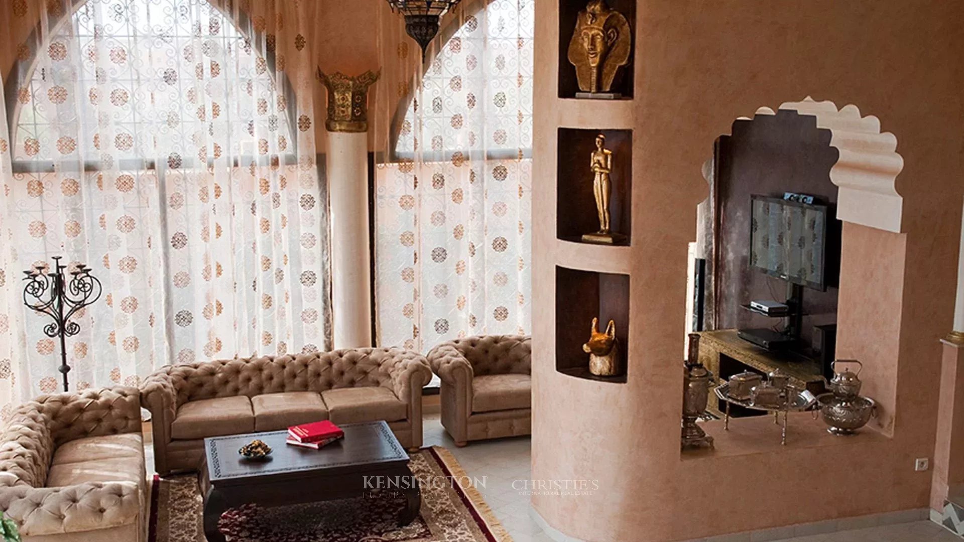 7 Bedroom Villa/Townhouse's Image 7
