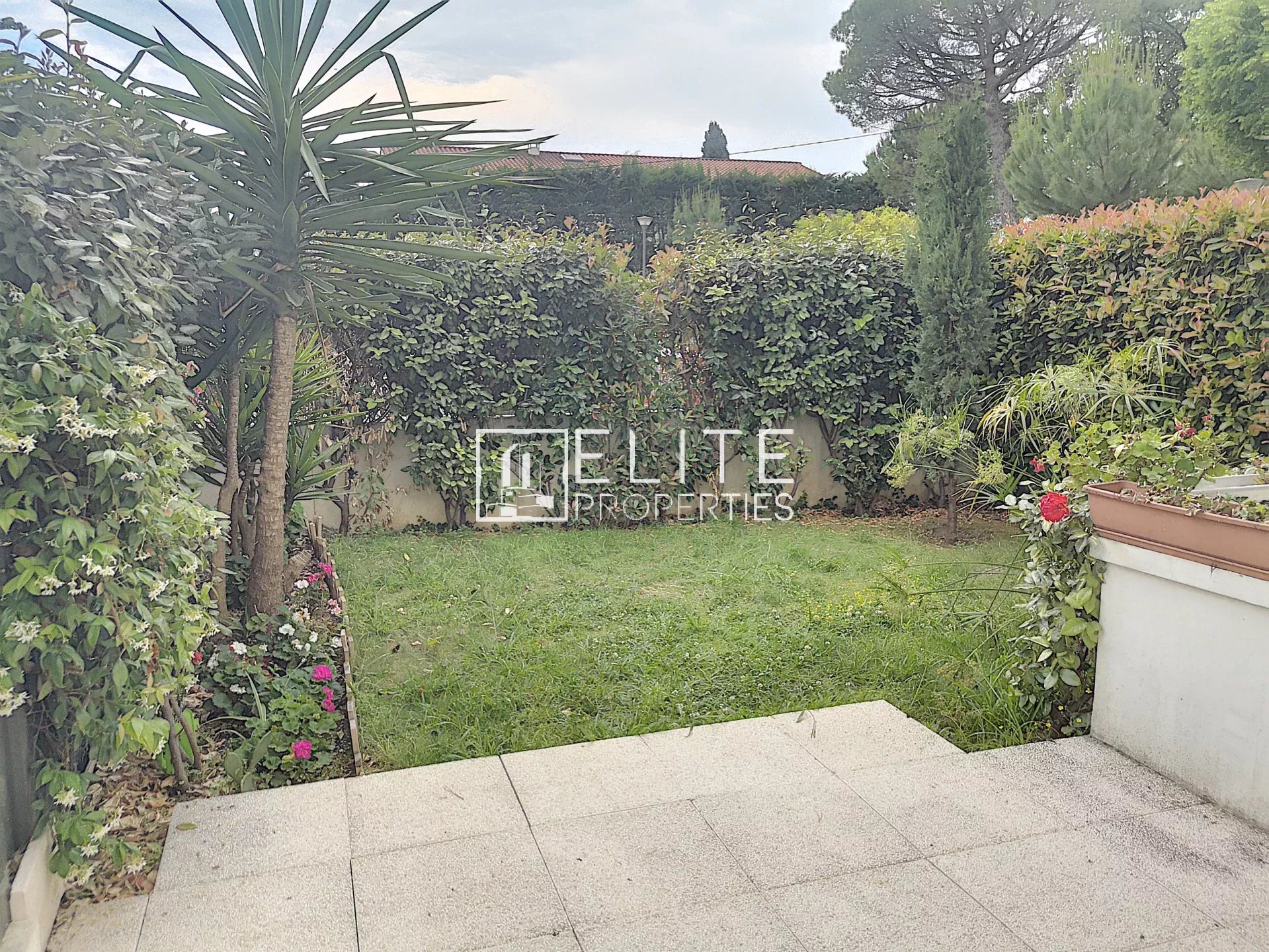 APPARTEMENT 2 PIECES + JARDIN ET GARAGE LE PLAN - Photo 3